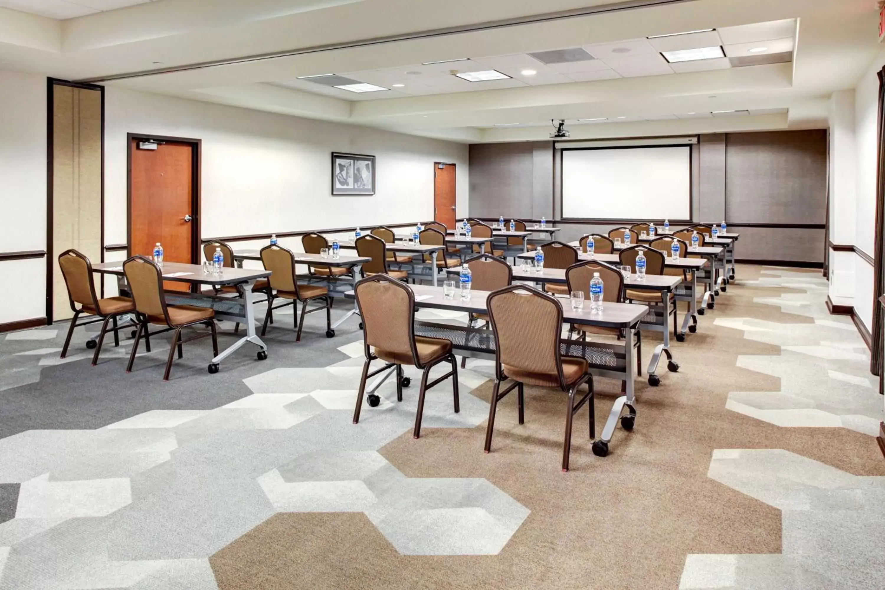 Meeting/conference room in Hyatt Place Denver Airport
