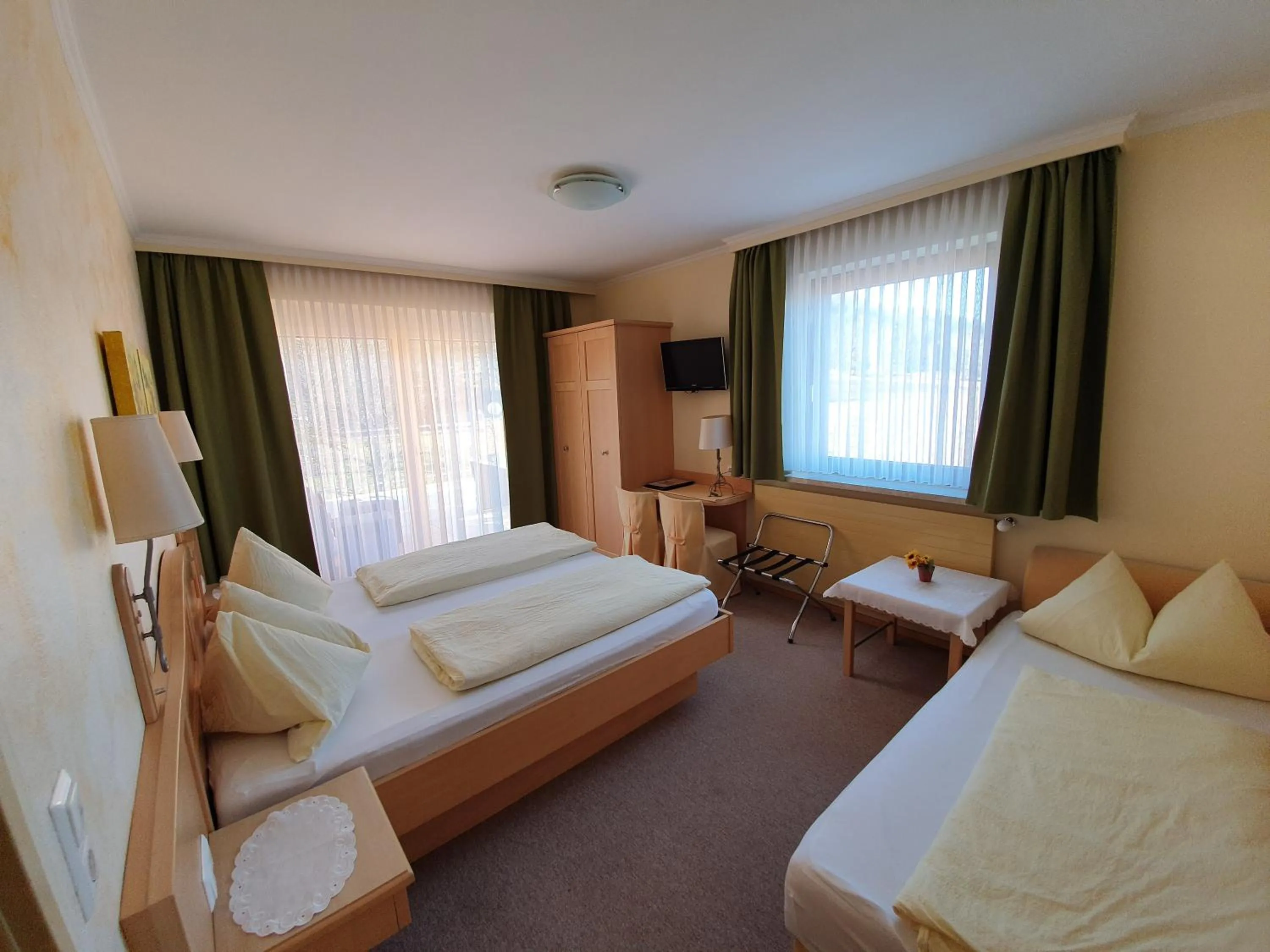 Photo of the whole room, Bed in Gasthof Hotel Zur Post