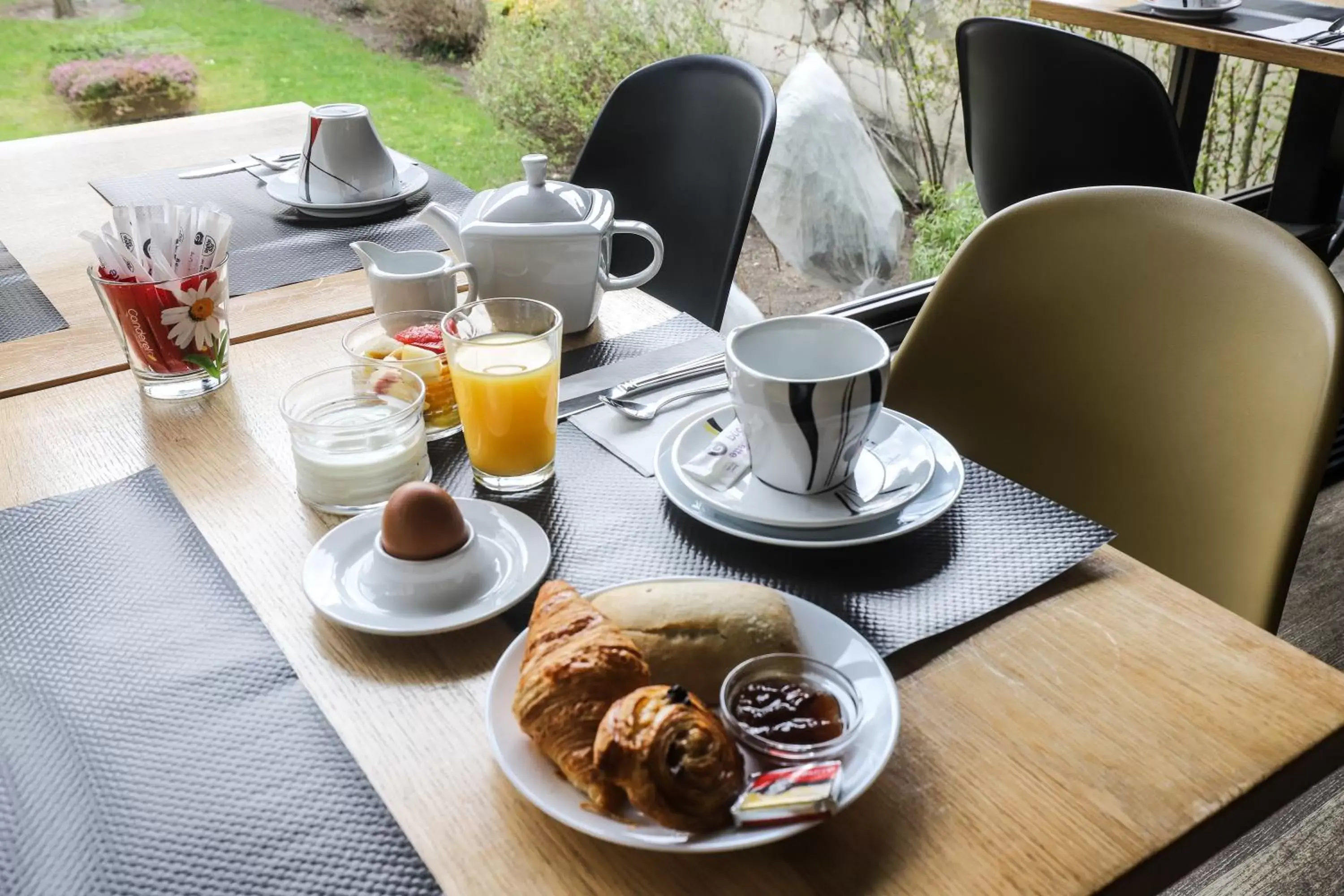 Breakfast in Hotel Des Cedres