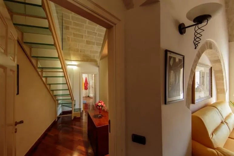 Alla dimora di Chiara Suite and Rooms