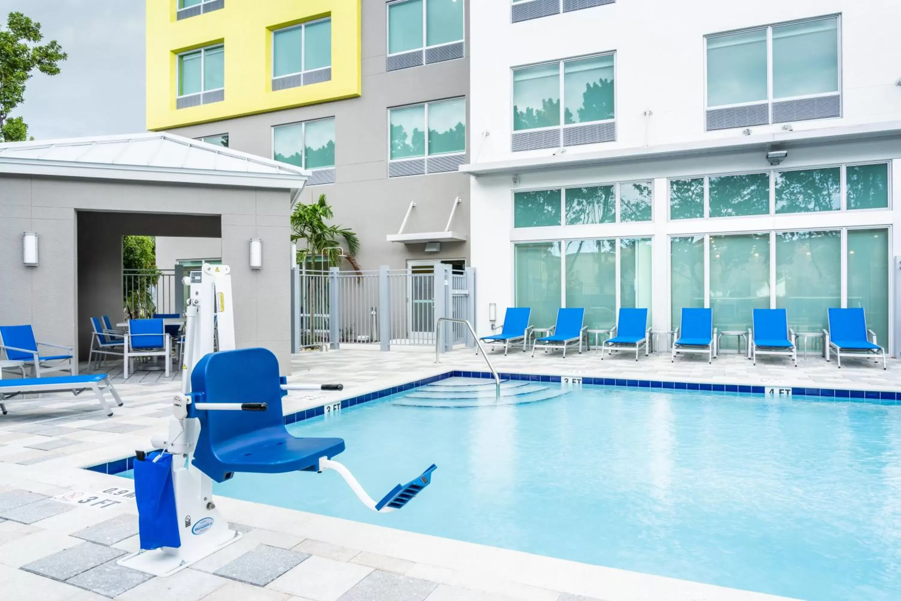 Swimming Pool in Holiday Inn Express Doral Miami, an IHG Hotel