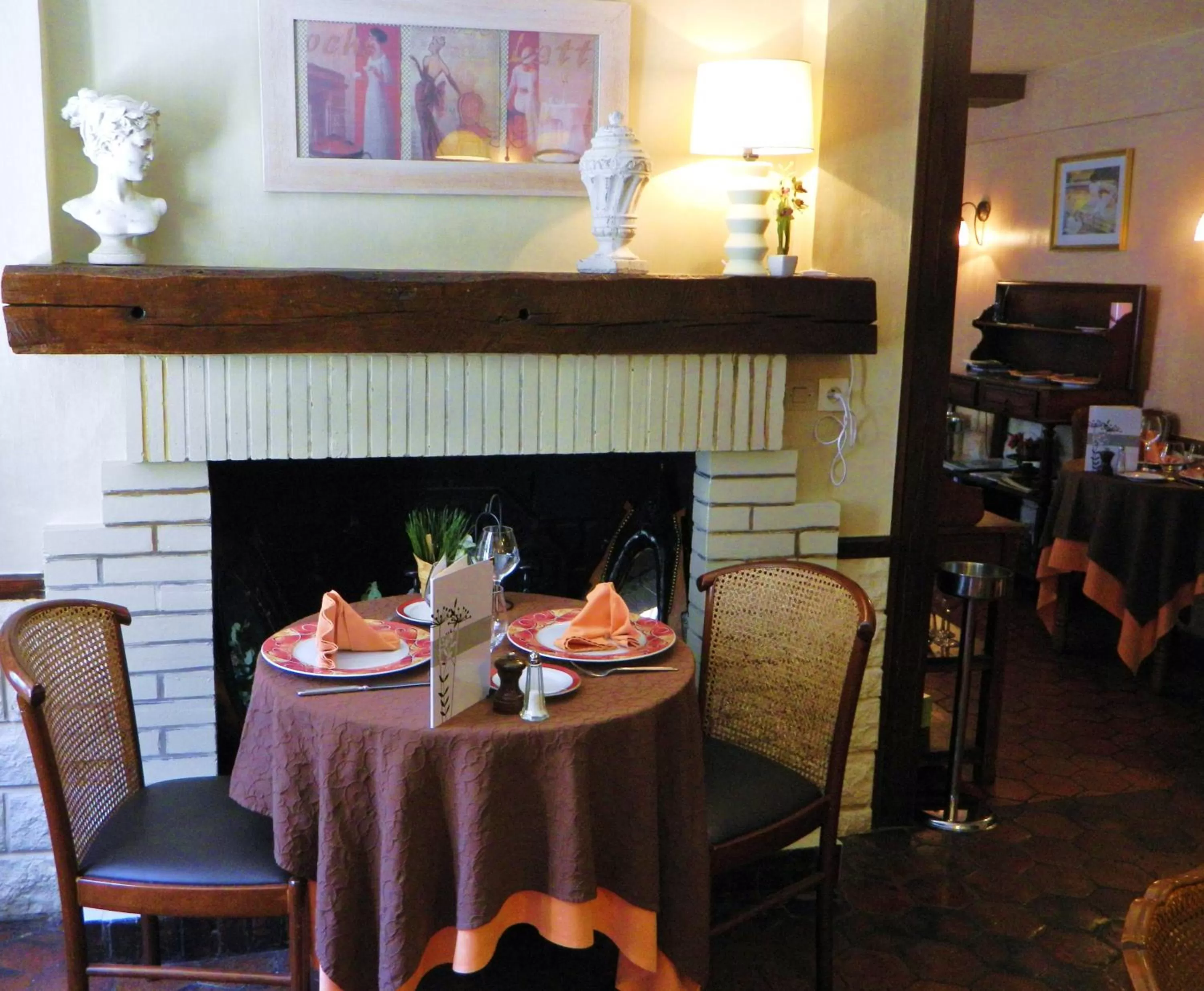 Restaurant/Places to Eat in Hotel Restaurant Le Cygne