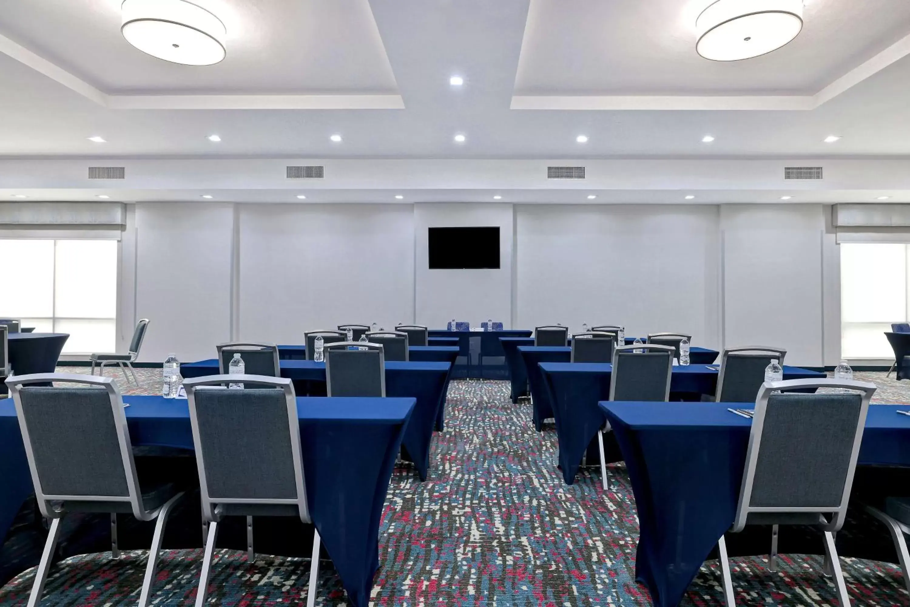 Meeting/conference room in Hampton Inn & Suites Houston East Beltway 8, Tx