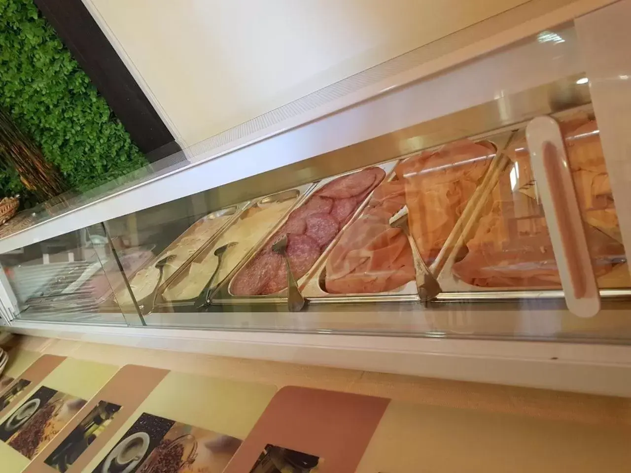 Food and drinks in Hotel Austria Food and drinks in Hotel Austria