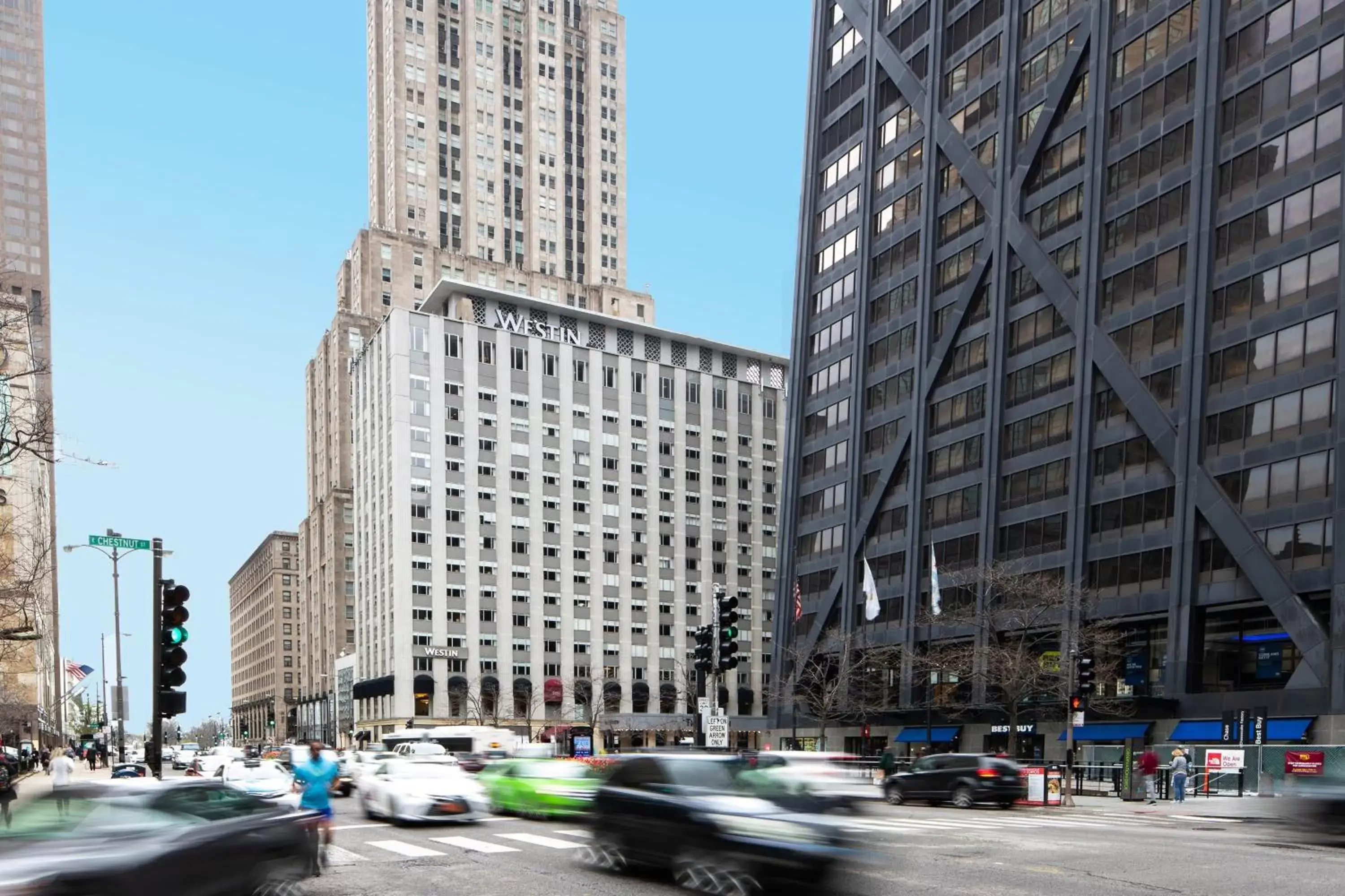 Property building in The Westin Michigan Avenue Chicago