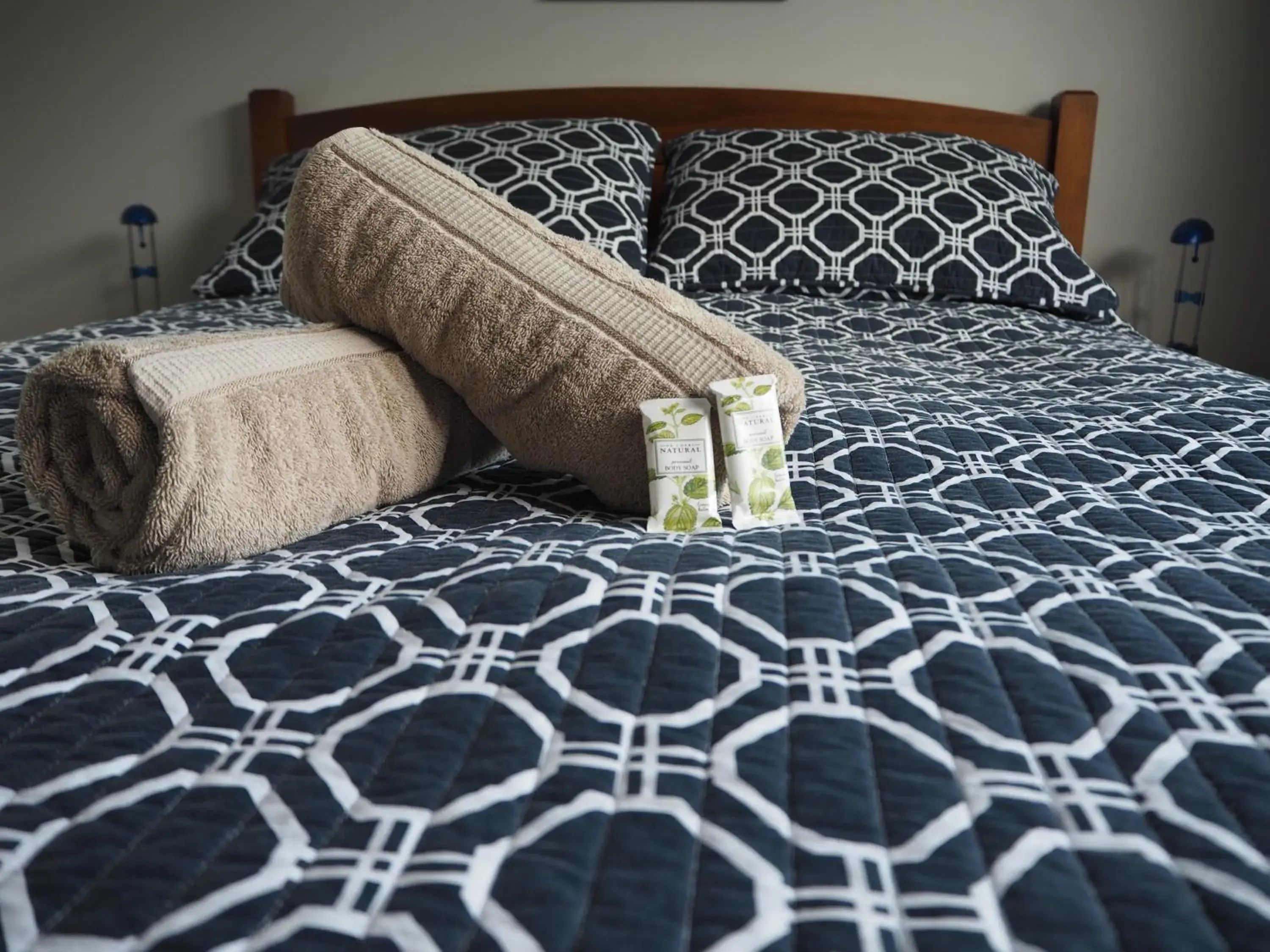 Bed in Tasman Bay Backpackers