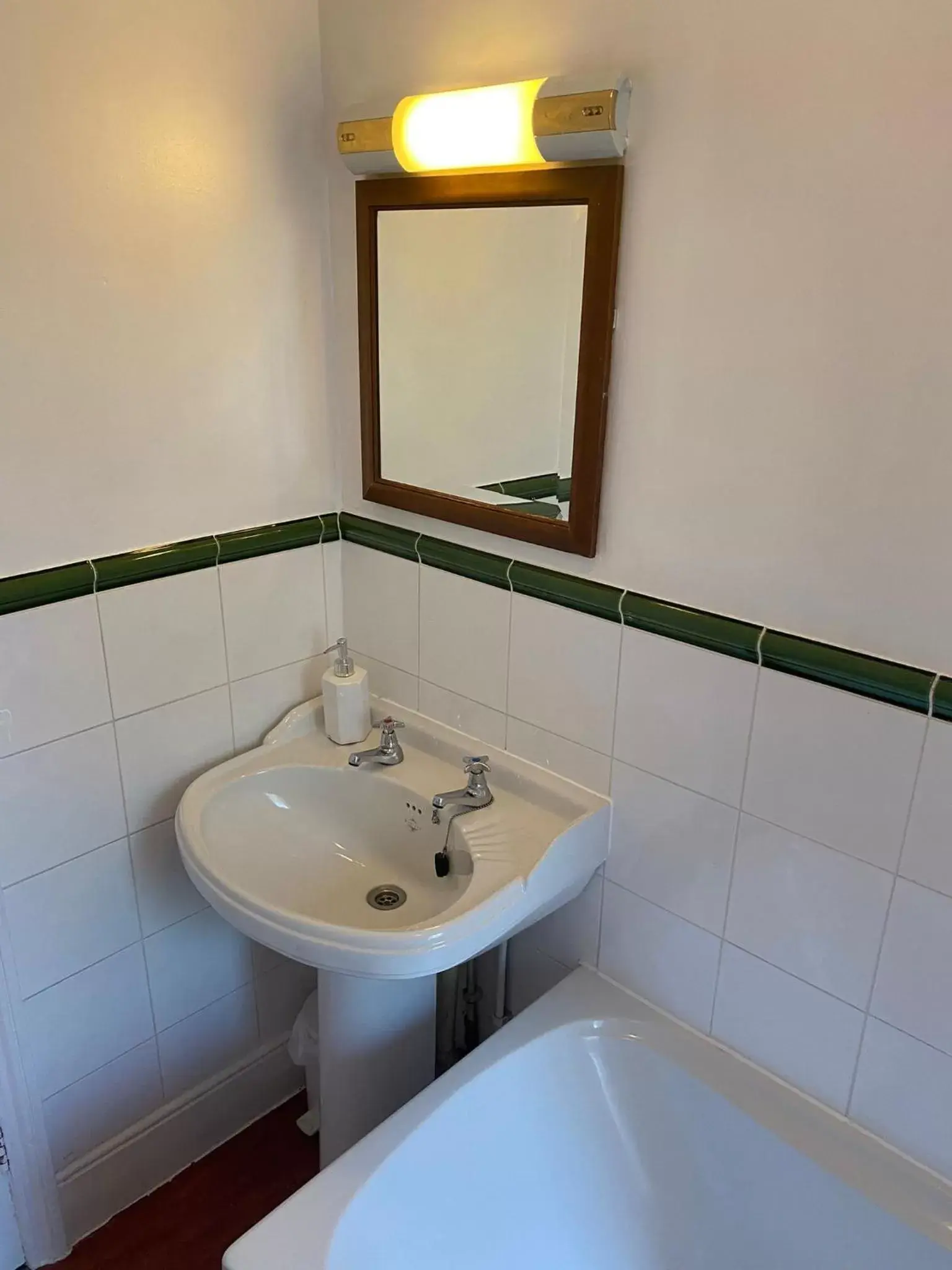 Bathroom in The Angel Inn Stourport