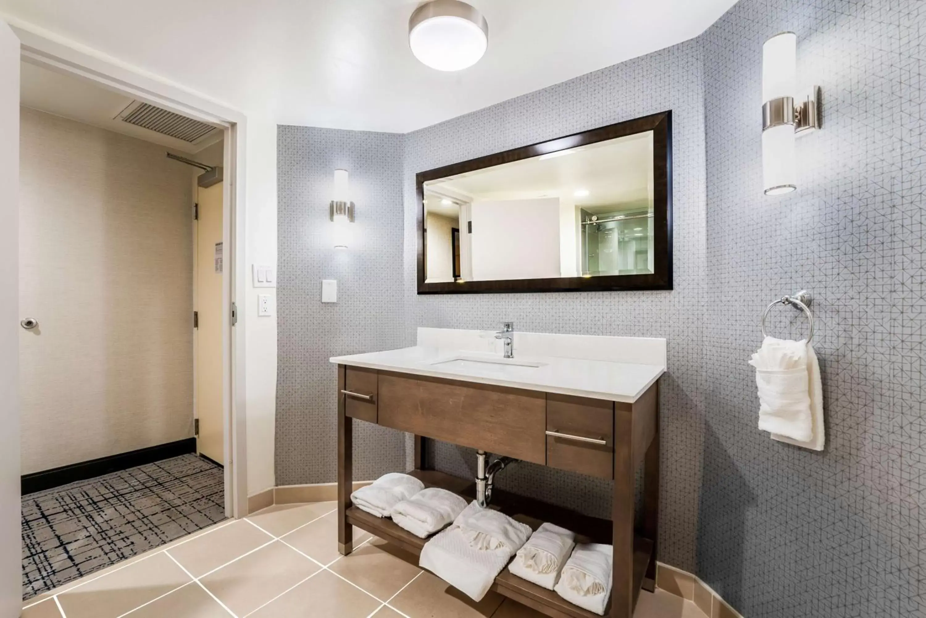 Bathroom in DoubleTree by Hilton South Charlotte Tyvola