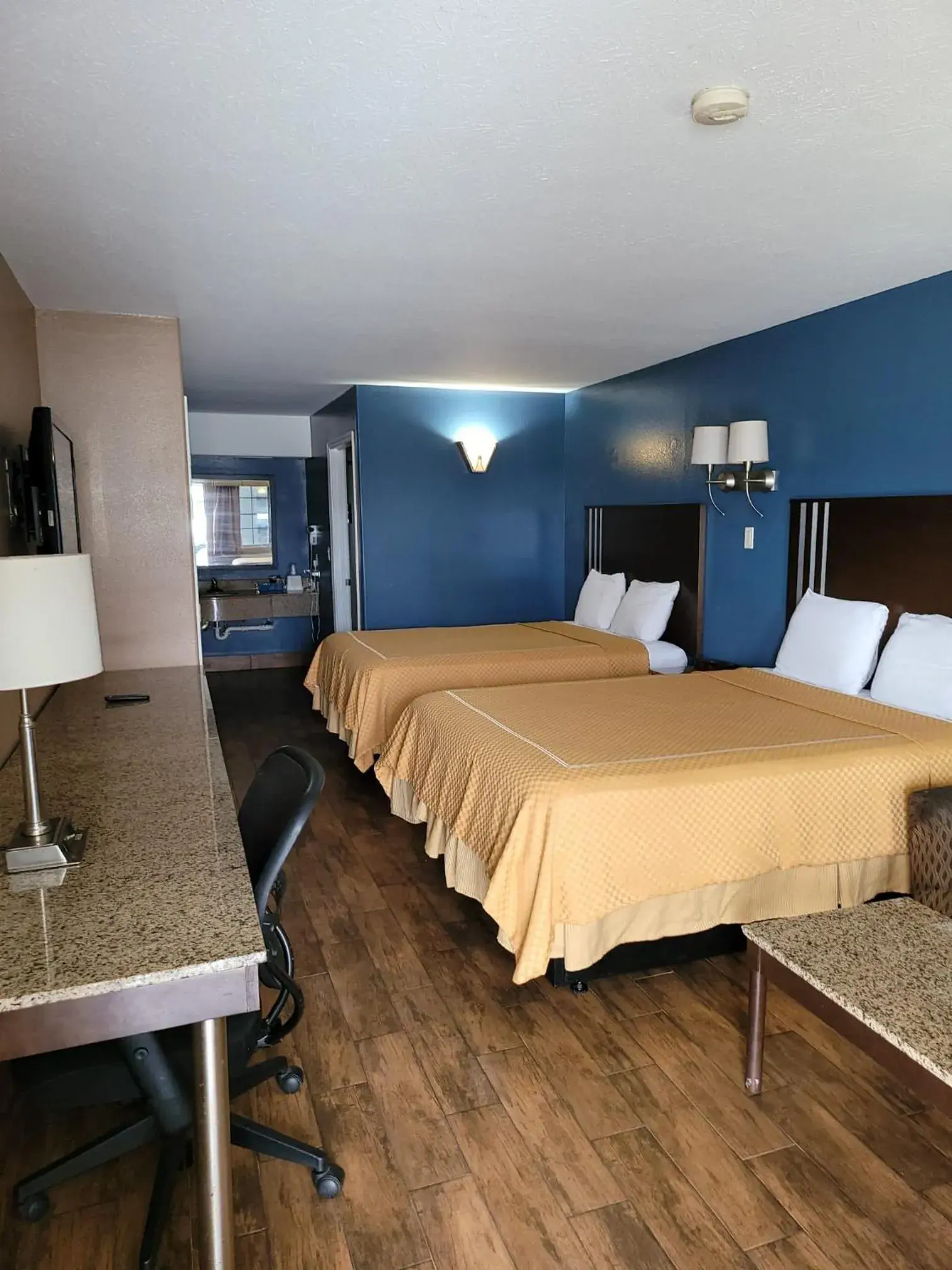 Bed in Texas Inn and Suites Raymondville Bed in Texas Inn and Suites Raymondville