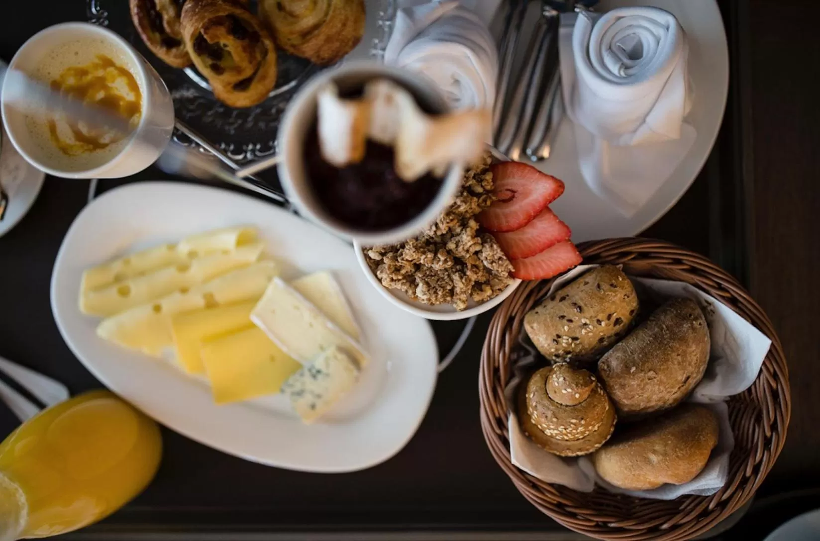 Food in ElisabethHotel Premium Private Retreat- Adults only