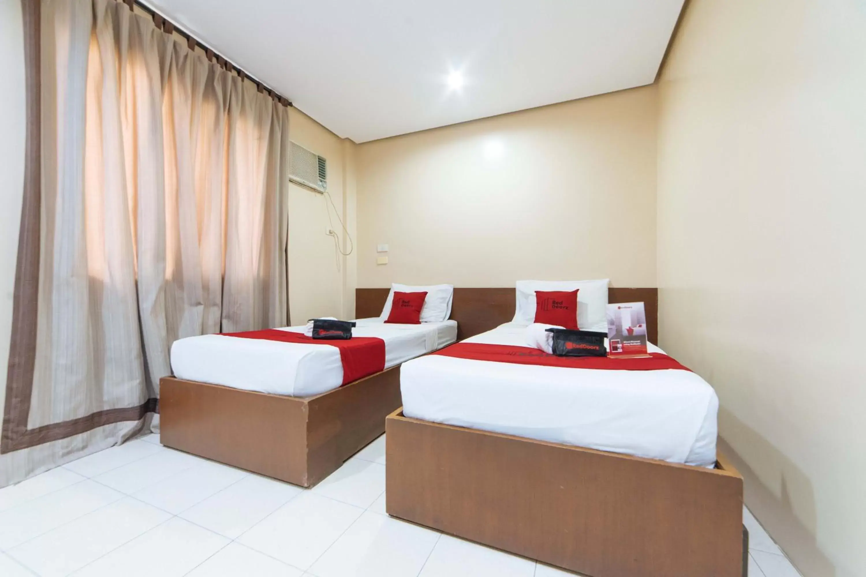 Bedroom, Bed in RedDoorz near Olongapo Bus Terminal