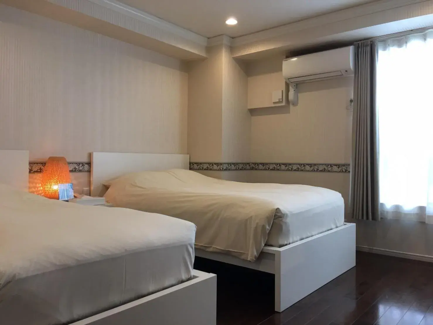 Deluxe Twin Room - single occupancy - Non-Smoking in Business Hotel La Firenze Deluxe Twin Room - single occupancy - Non-Smoking in Business Hotel La Firenze