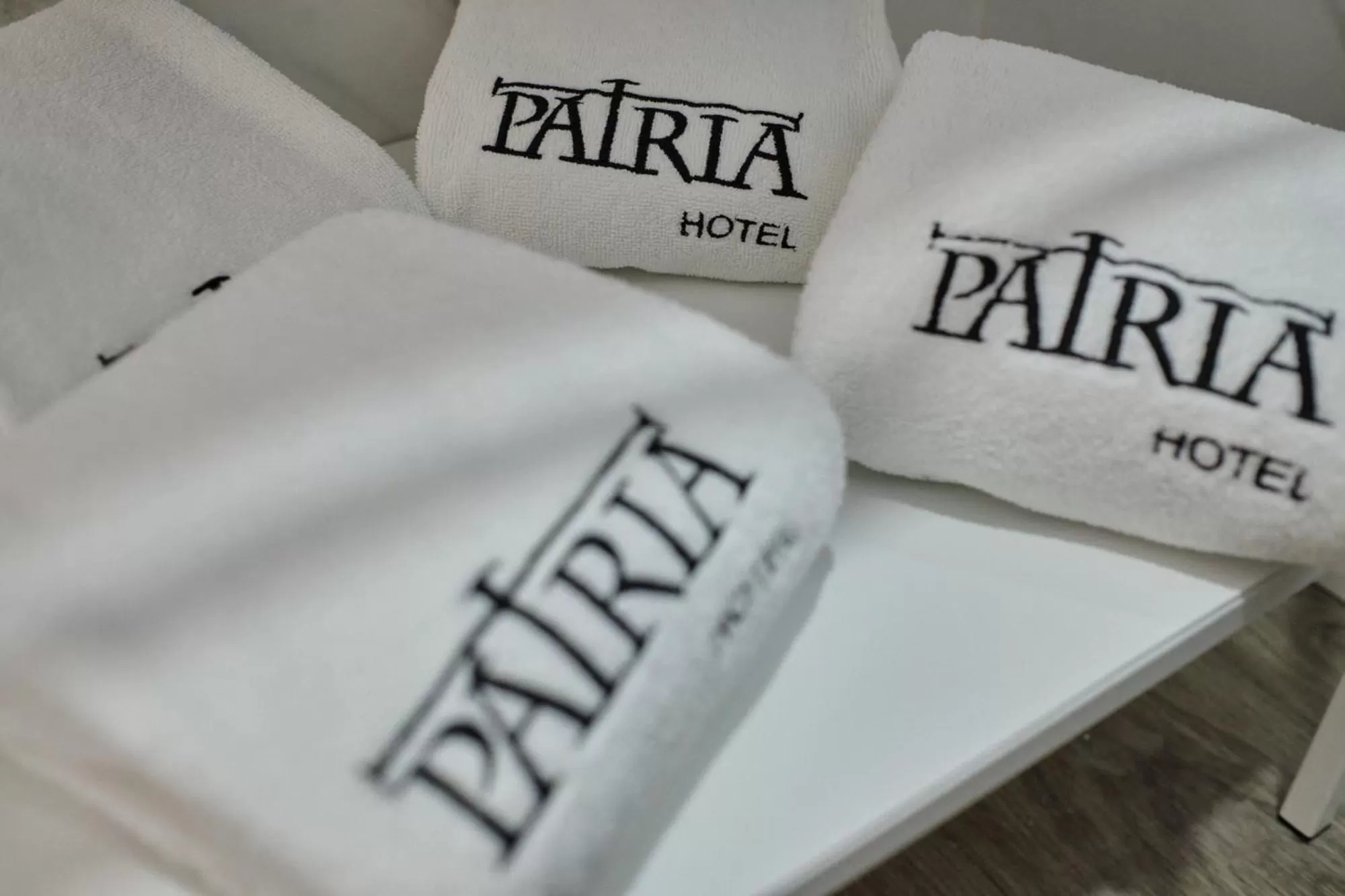 Logo/Certificate/Sign in Patria Hotel