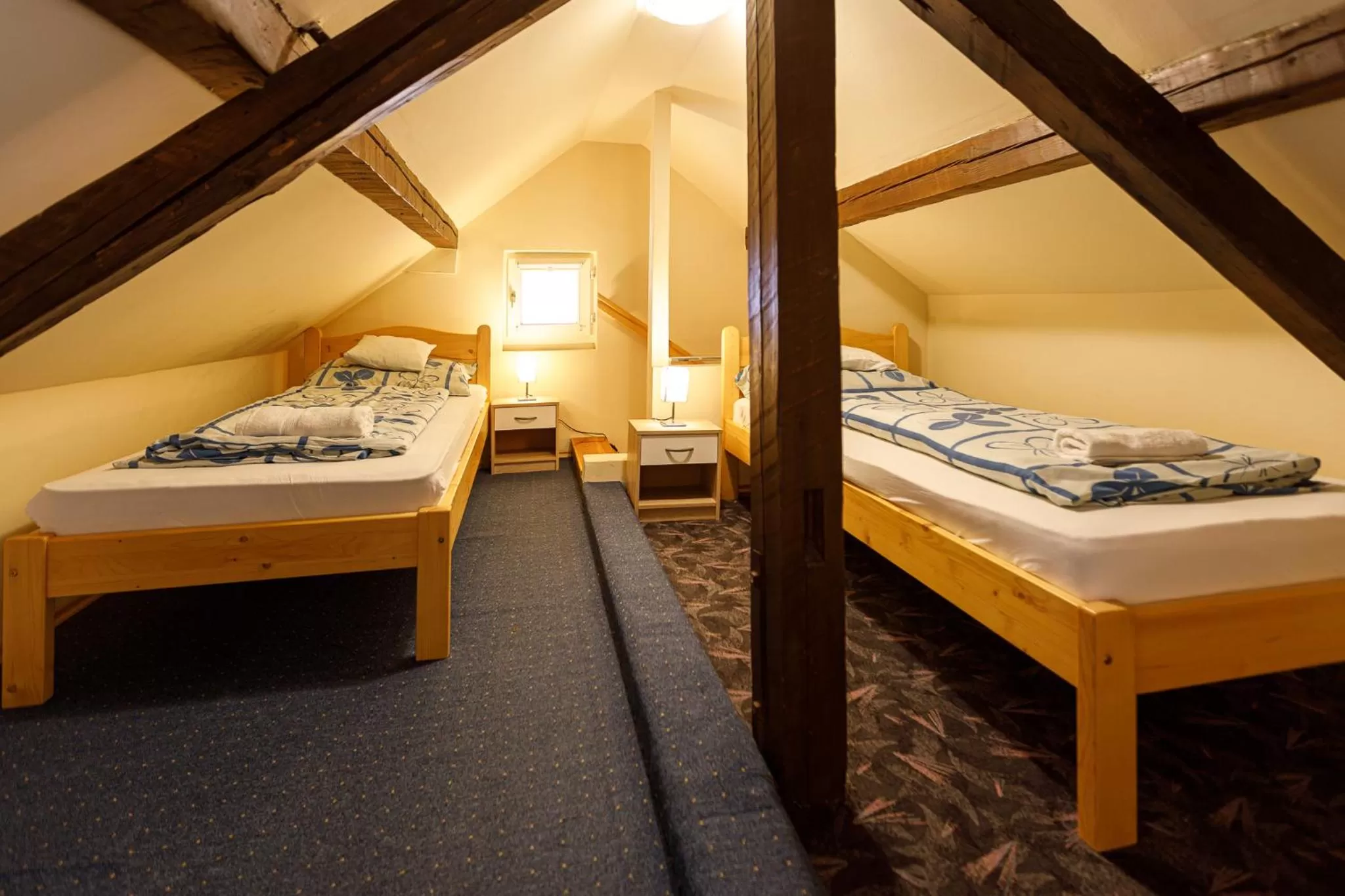 Bed in Central Panzió Gyula