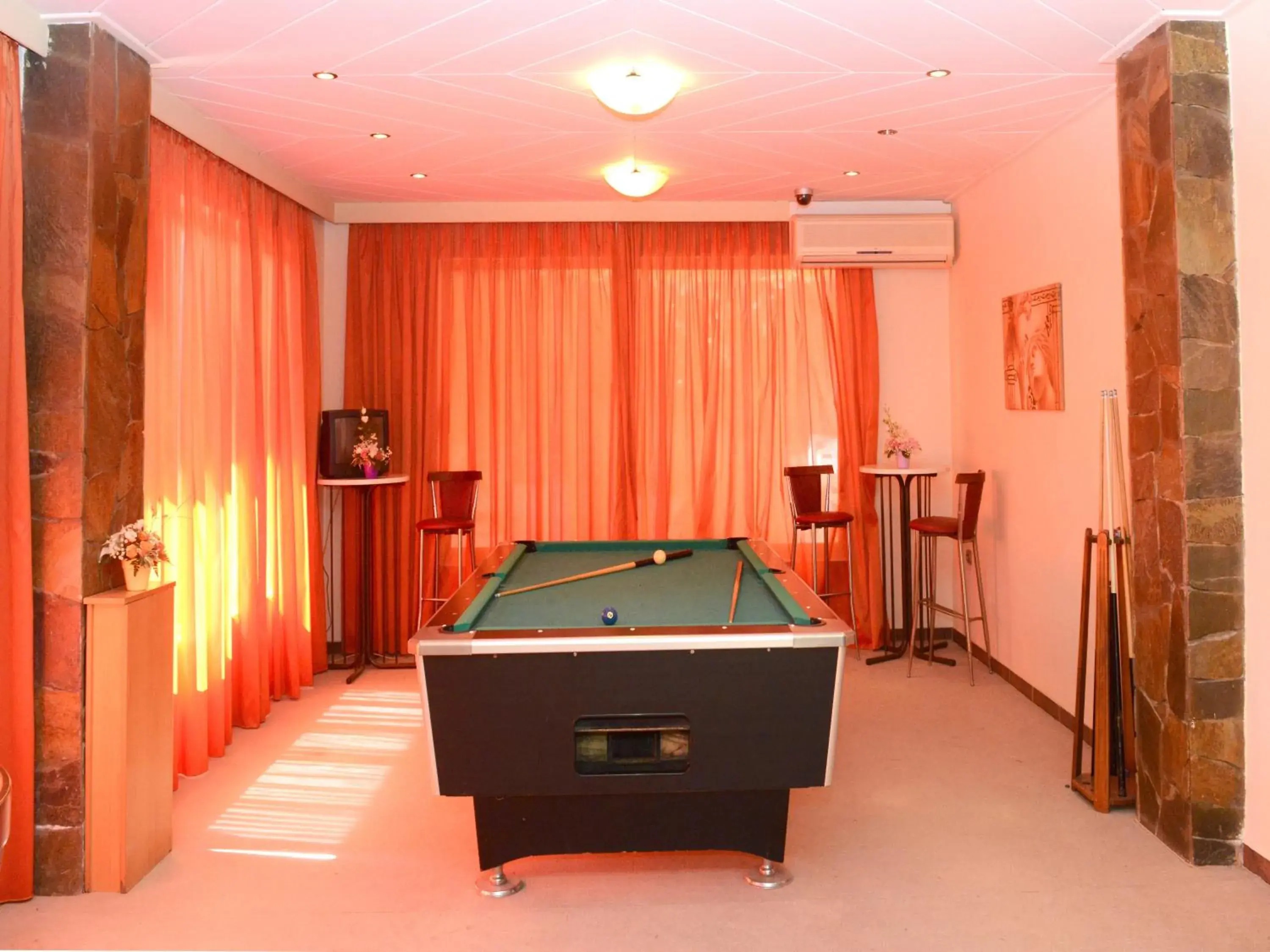 Billiard, Billiards in Marine Congo Hotel