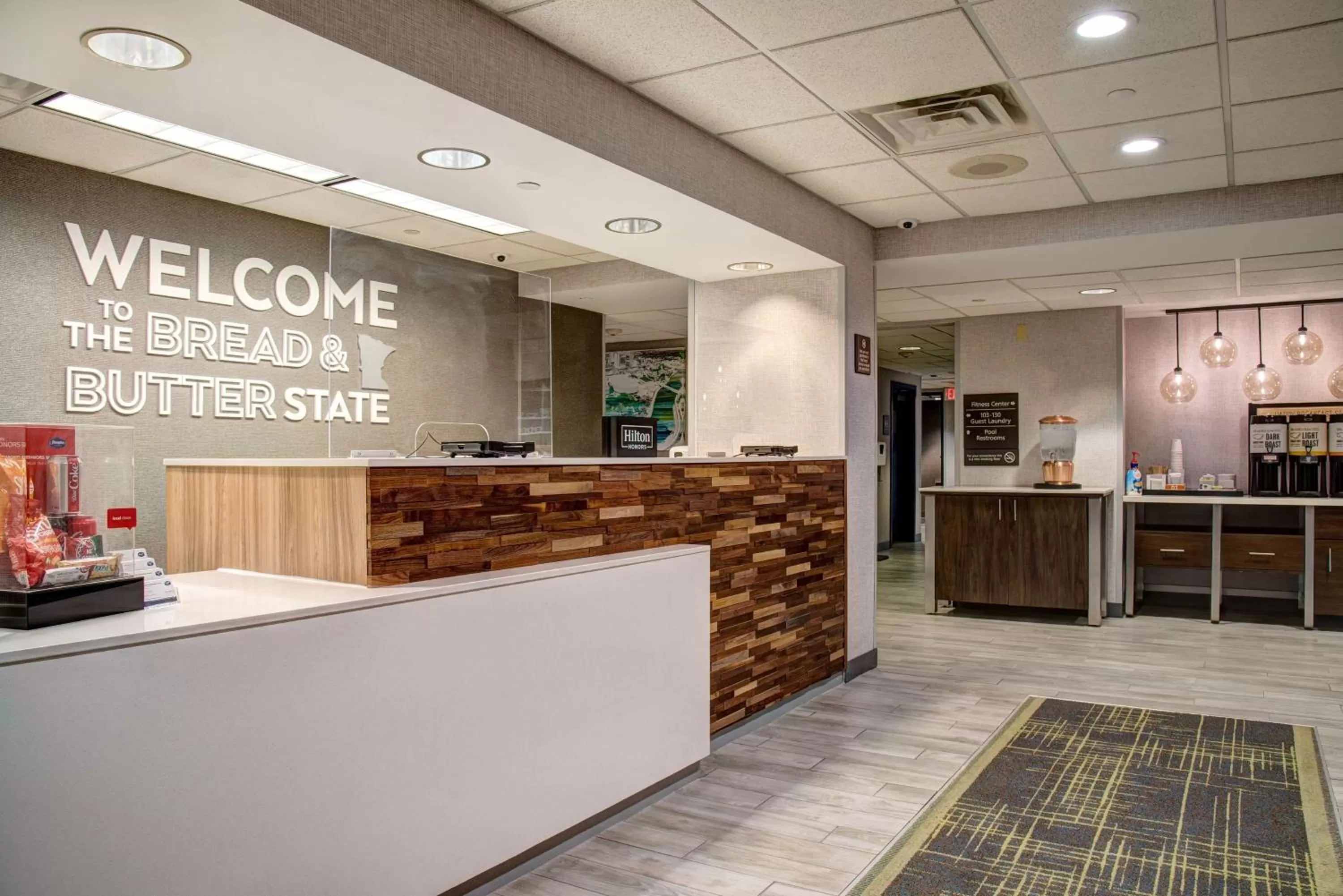 Lobby or reception in Hampton Inn Rochester