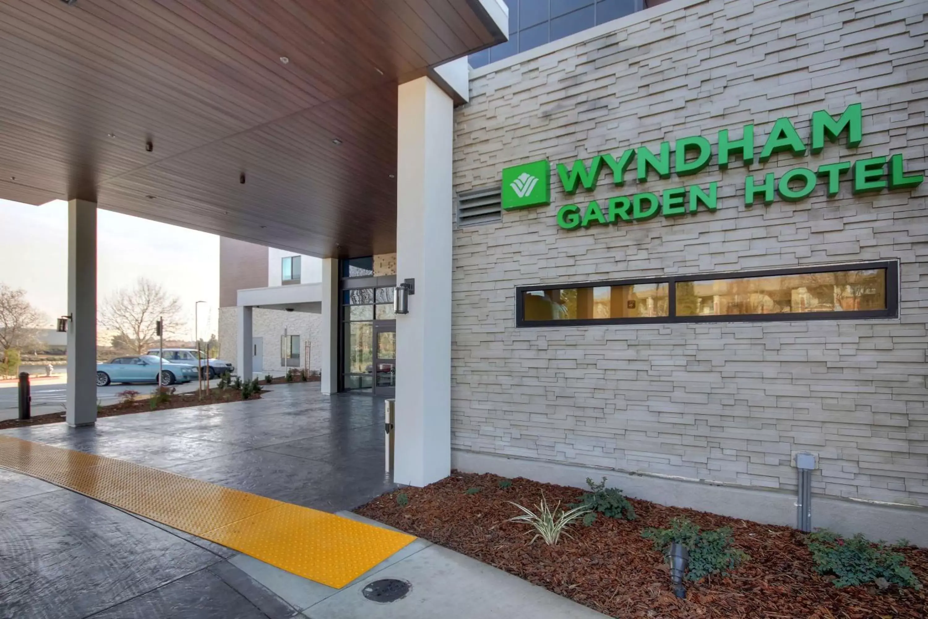 Property building in Wyndham Garden Sacramento Airport Natomas