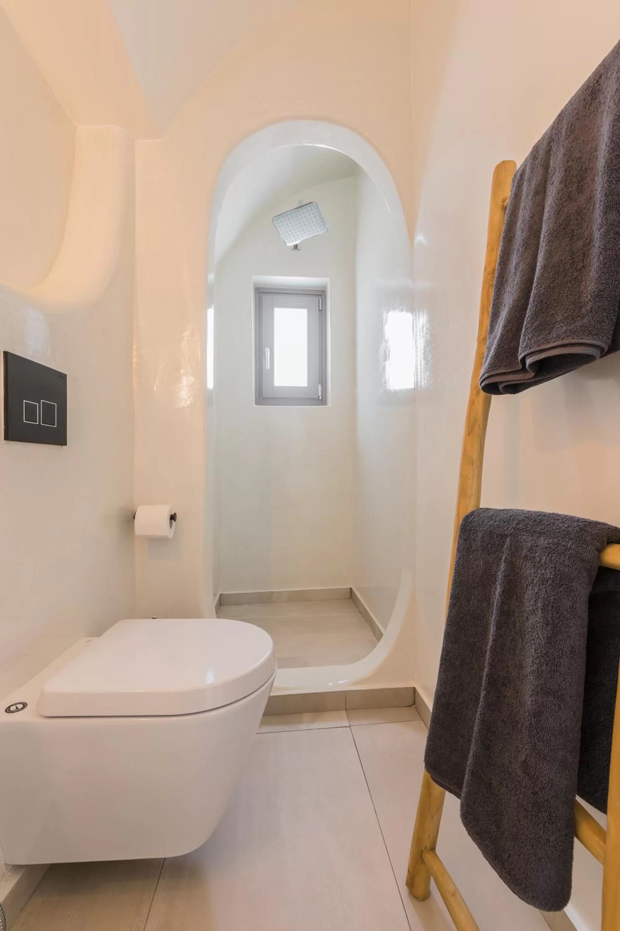 Shower in Eternity Suites Santorini