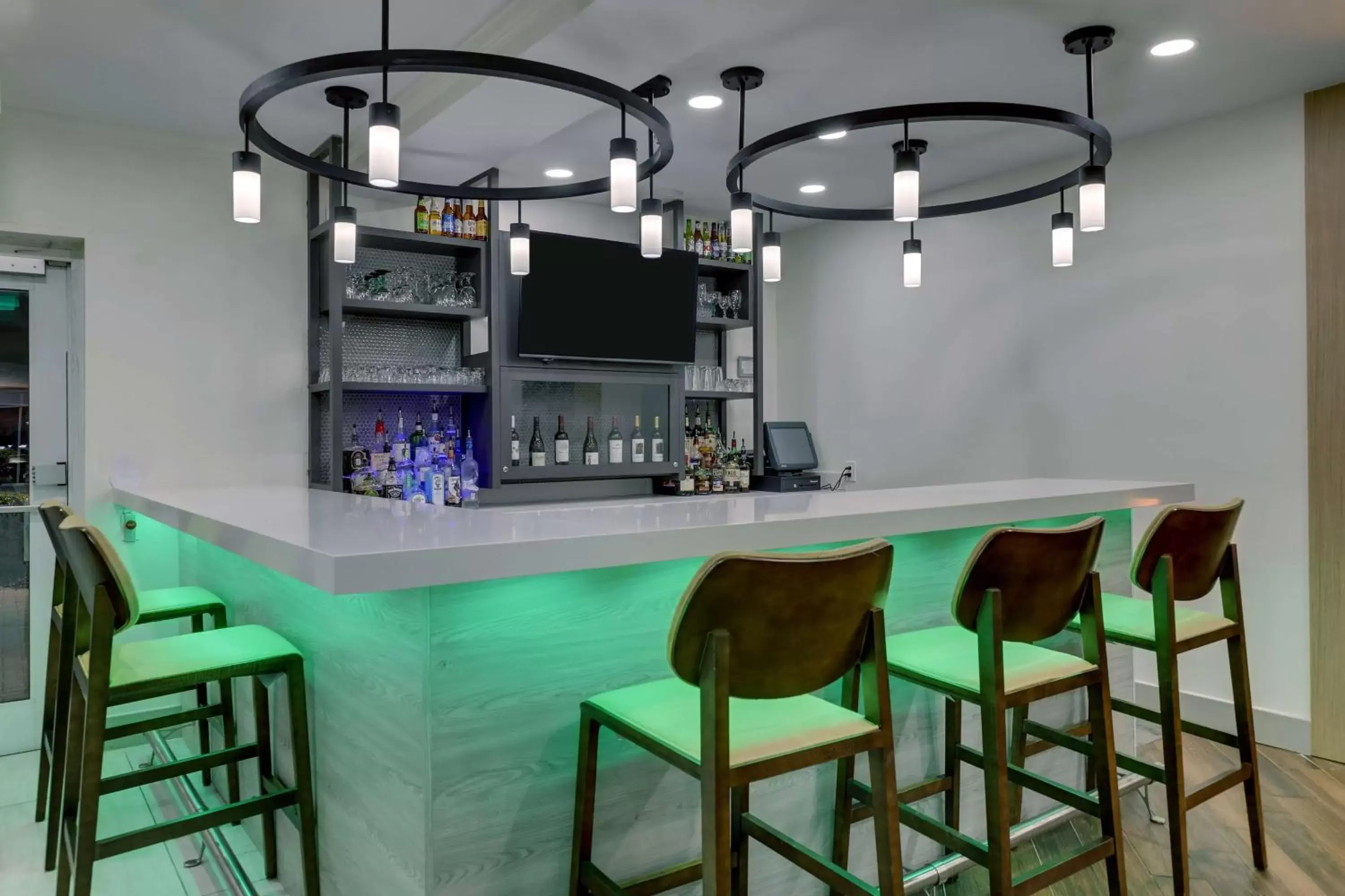 Lounge or bar in Hilton Garden Inn Fort Worth/Fossil Creek Lounge or bar in Hilton Garden Inn Fort Worth/Fossil Creek