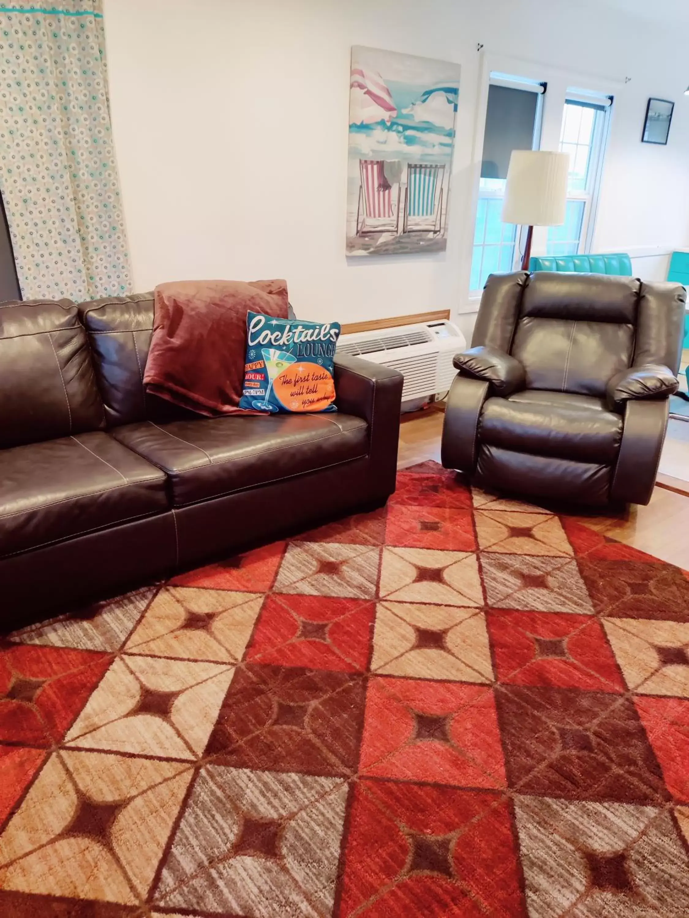 Living room, Seating Area in Hillcrest Inn