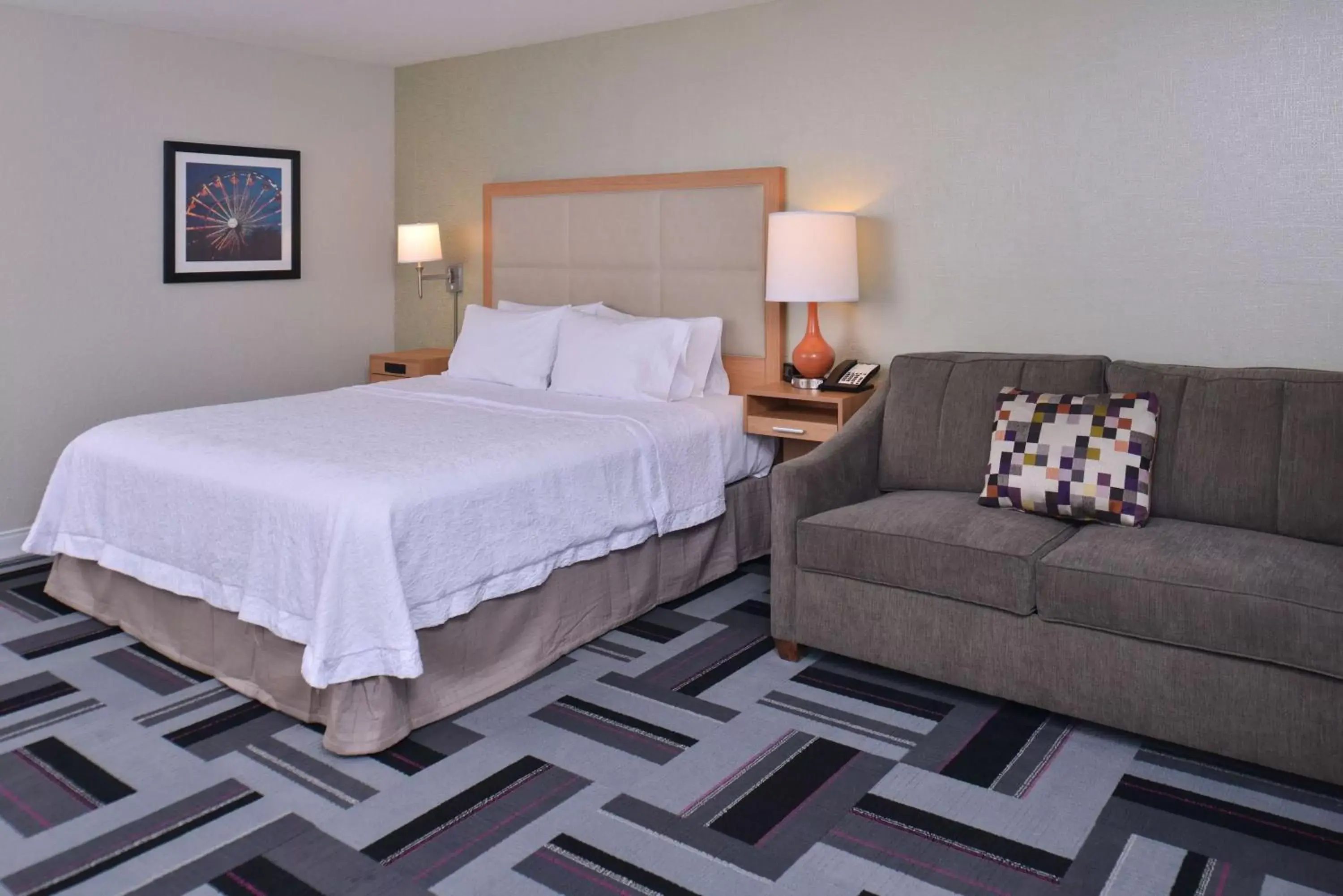 Bed in Hampton Inn and Suites Ames, IA