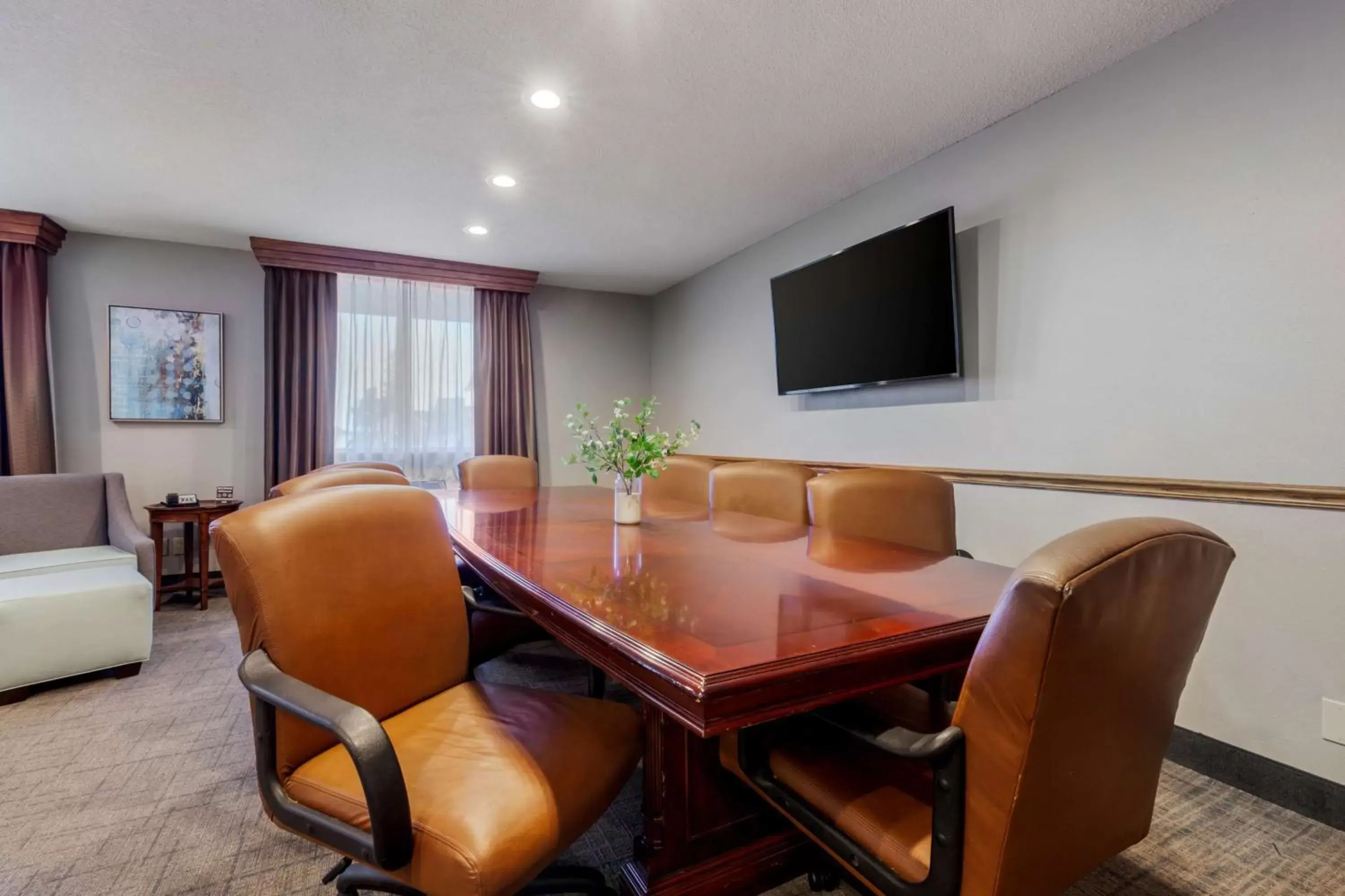 Meeting/conference room in Best Western Plus Dubuque Hotel and Conference Center