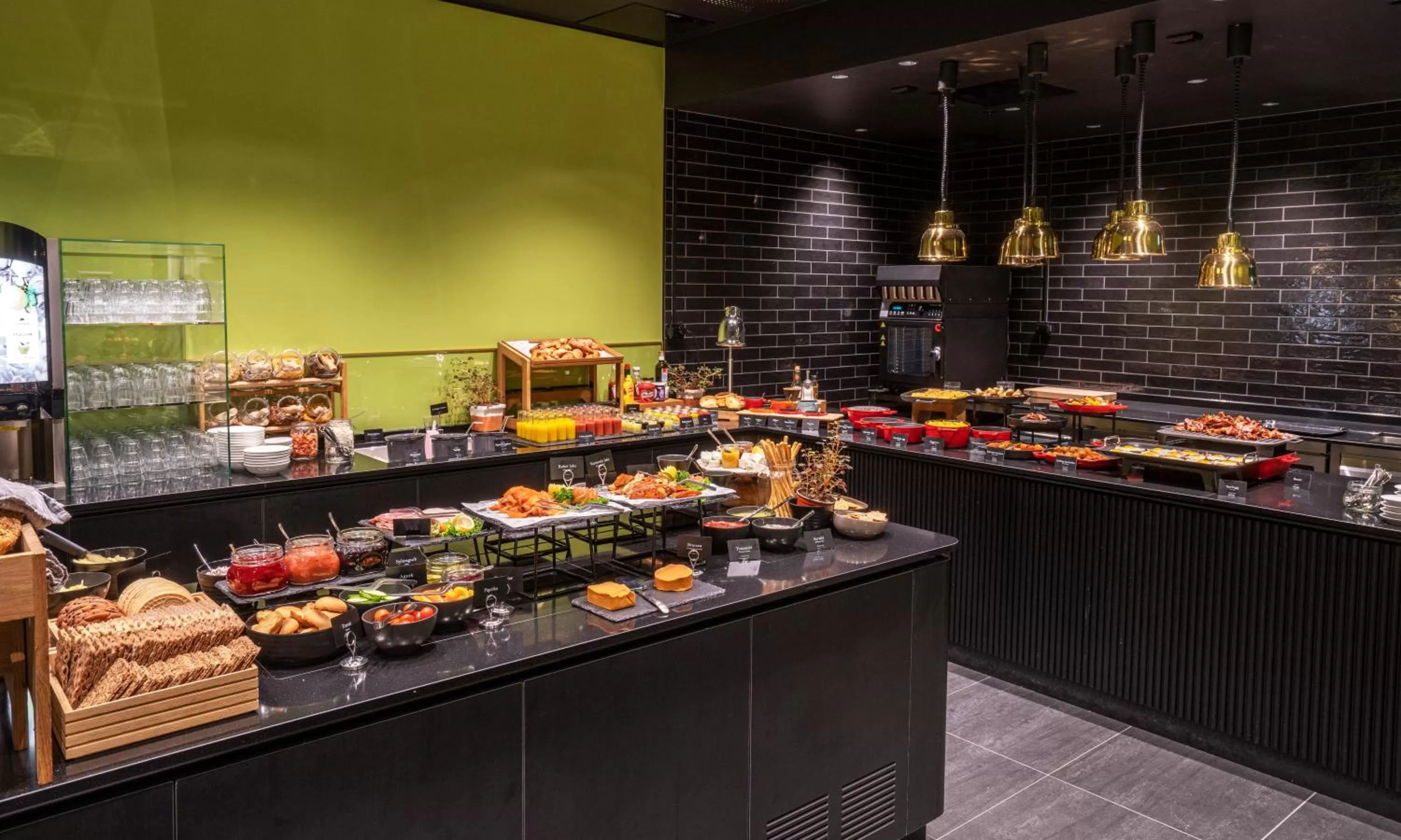 Breakfast in Thon Hotel Tromsø