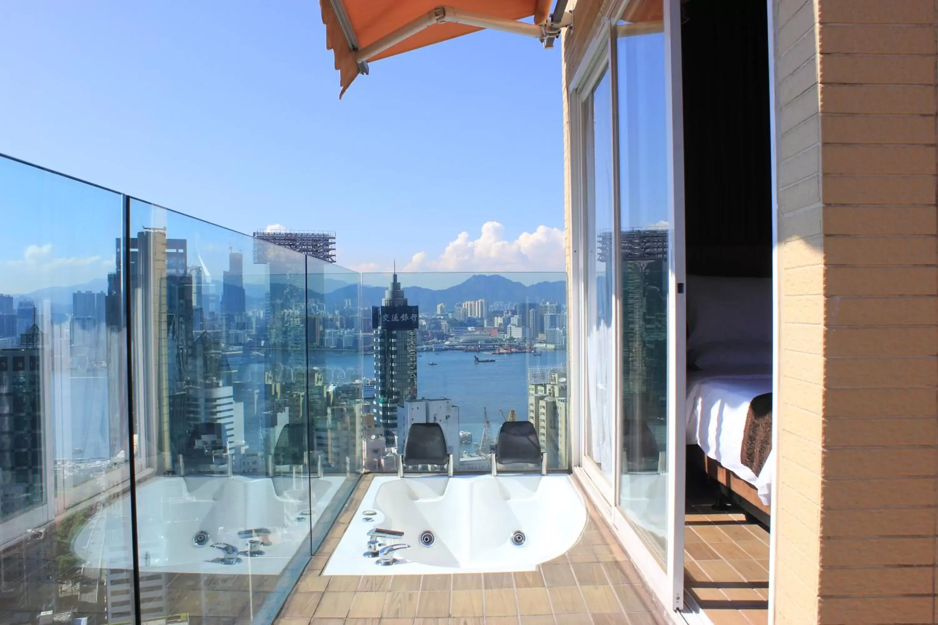 Balcony/Terrace in Best Western Hotel Causeway Bay