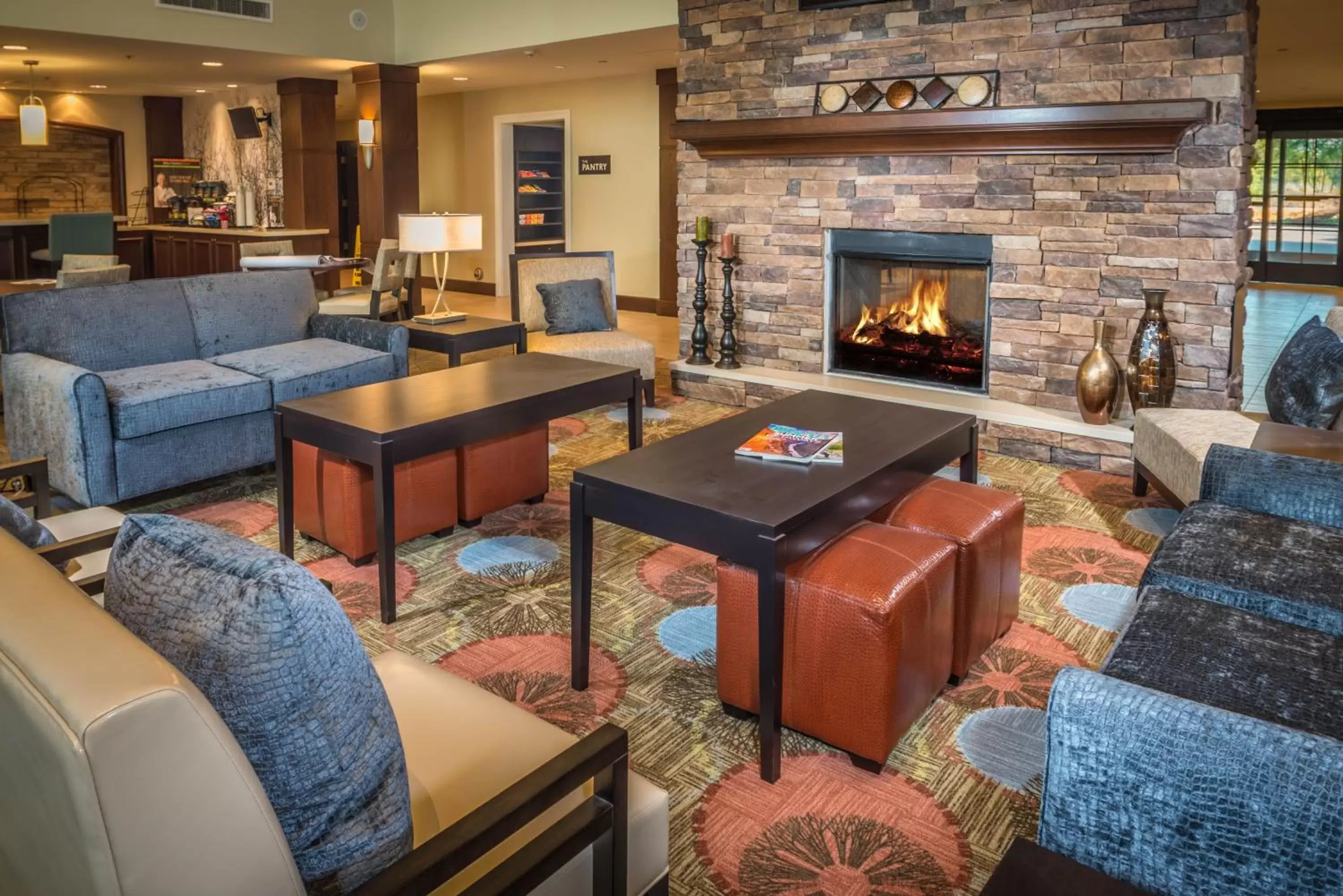 Property building, Lounge/Bar in Staybridge Suites Chandler, an IHG Hotel