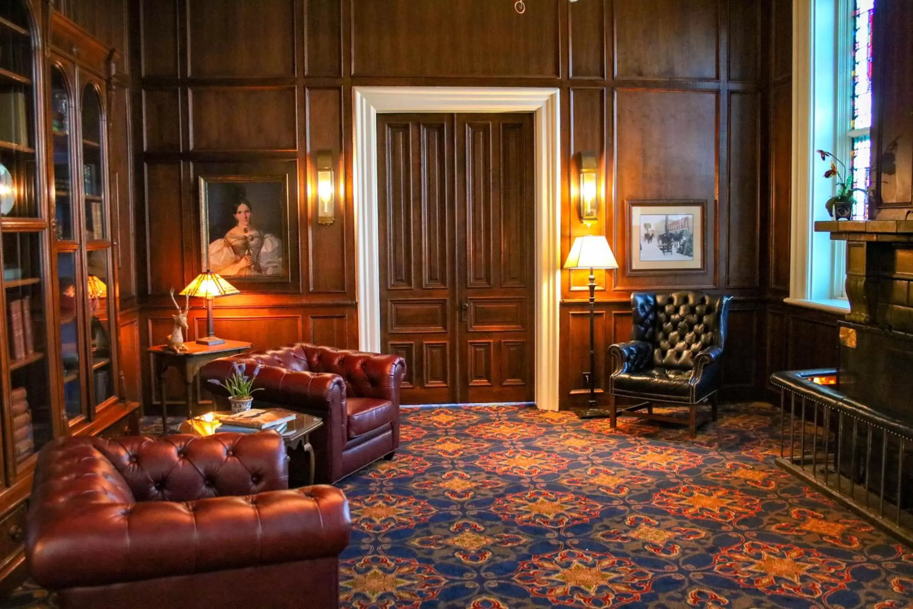 Library, Seating Area in St James Hotel