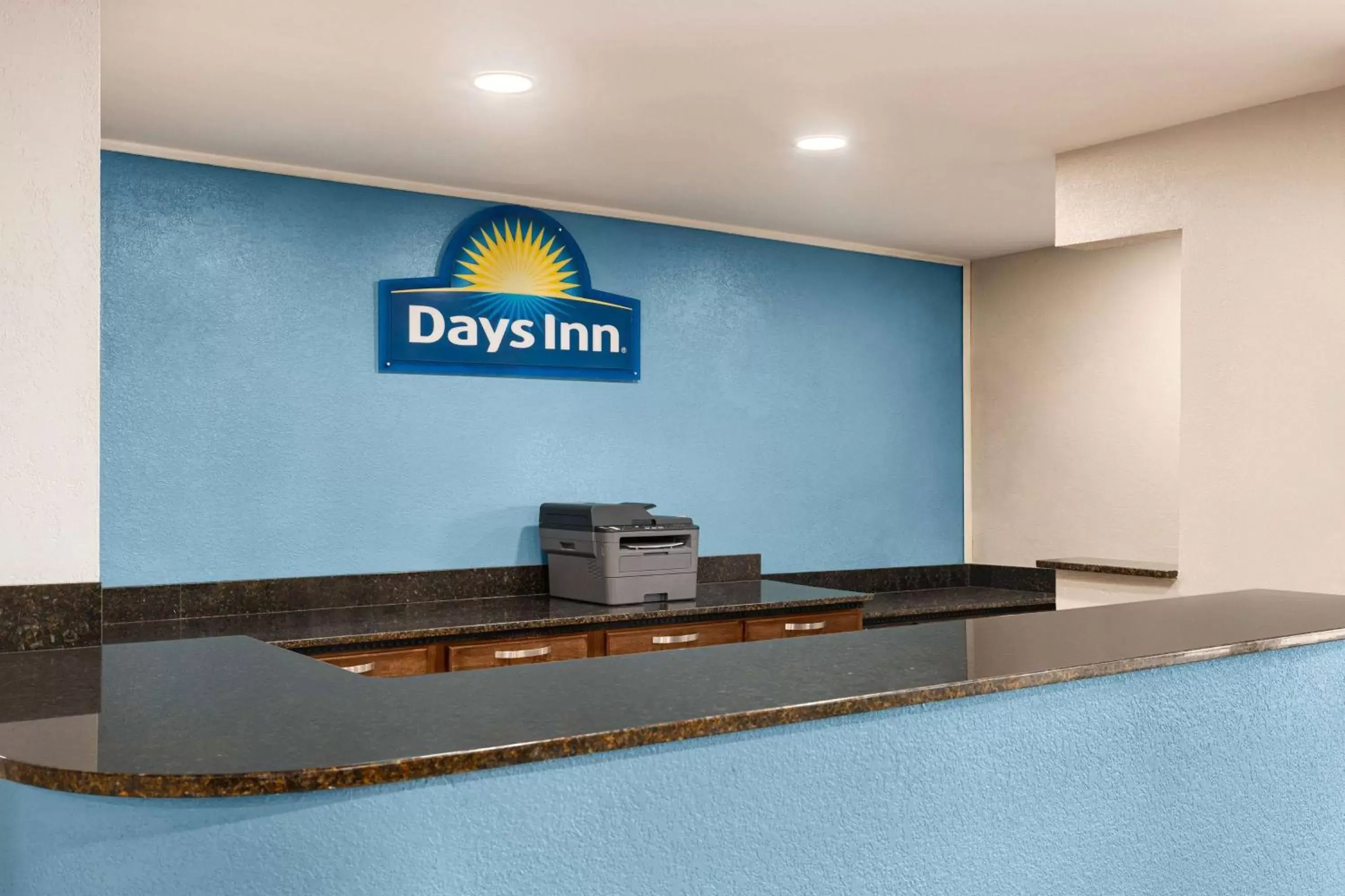 Lobby or reception in Days Inn by Wyndham Demopolis
