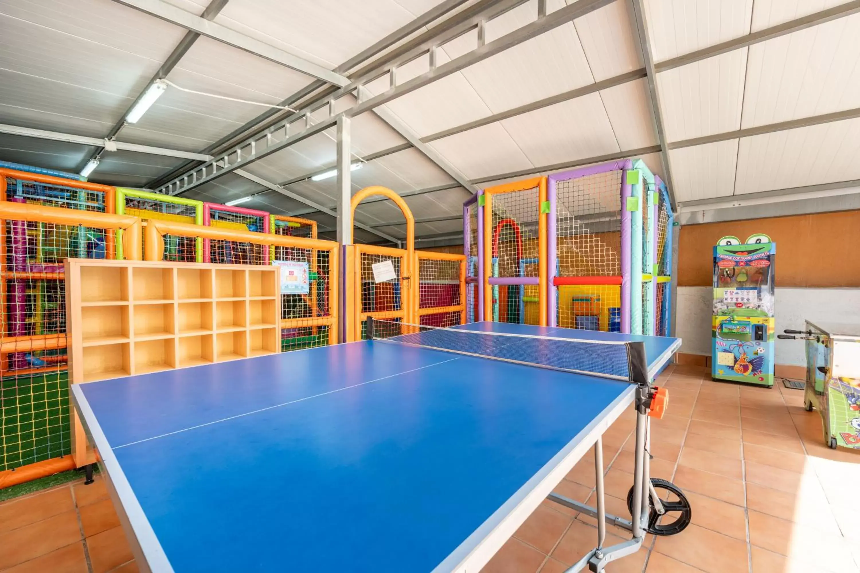 Game Room, Table Tennis in Benidorm Plaza