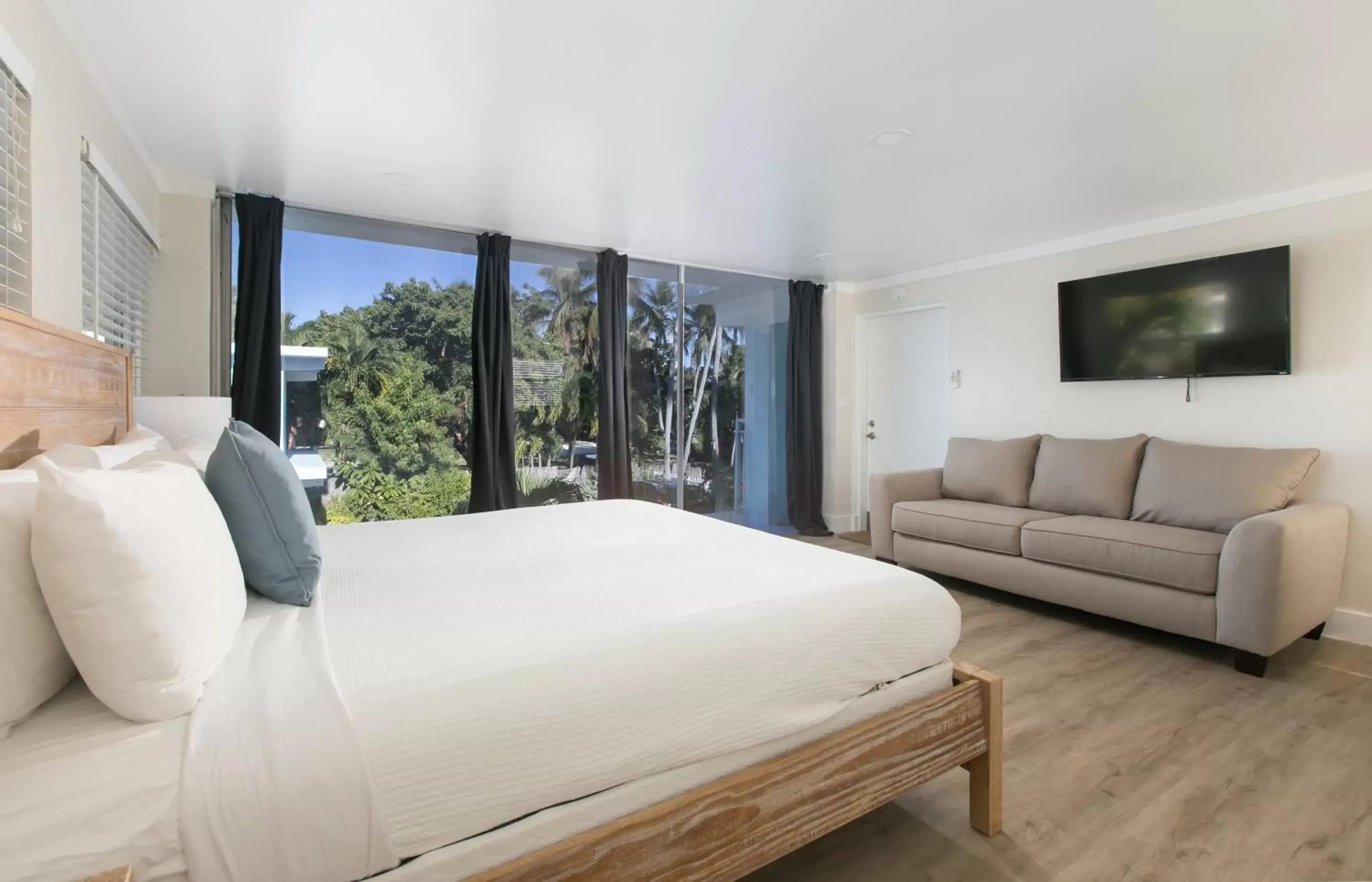 Bedroom in La Jolla Resort