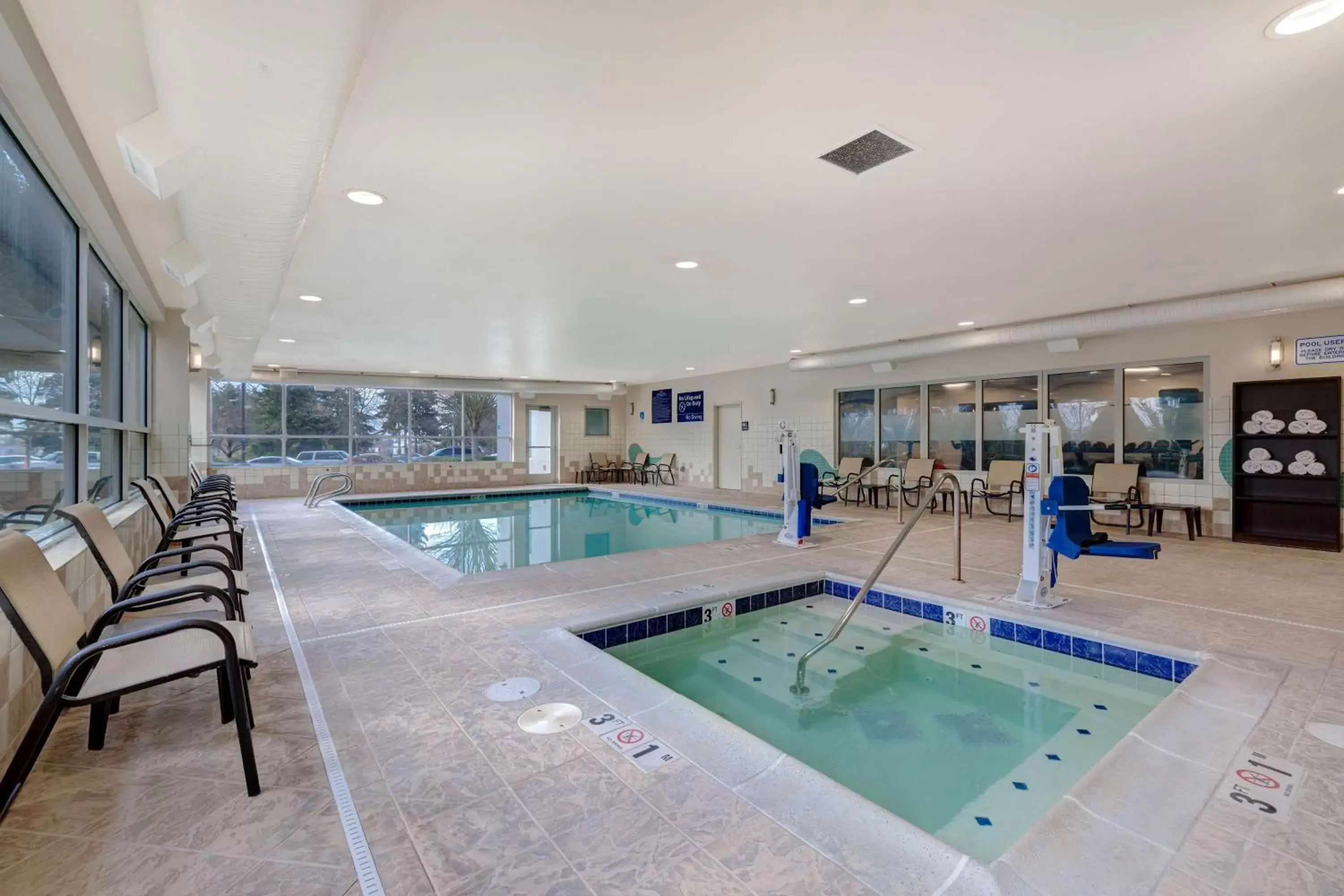 Pool view, Swimming Pool in Hampton Inn & Suites Seattle/Federal Way