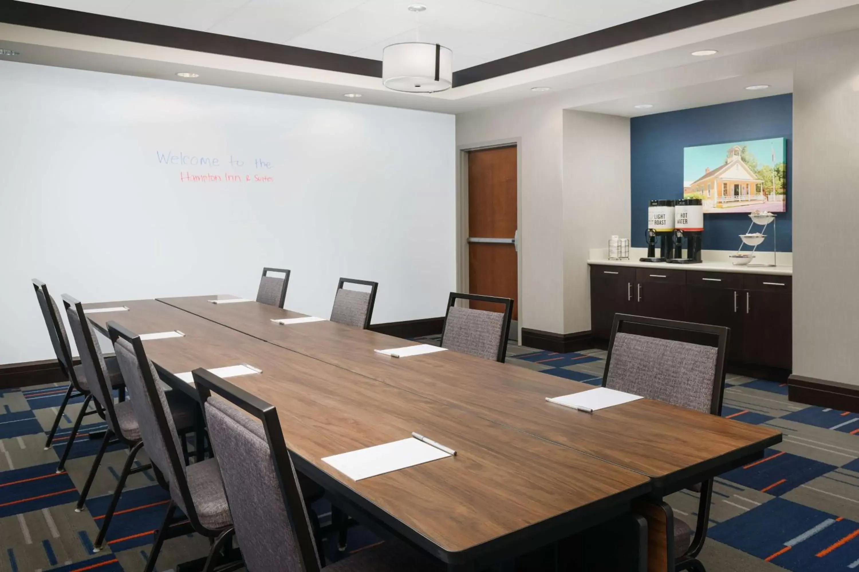 Meeting/conference room in Hampton Inn & Suites West Sacramento