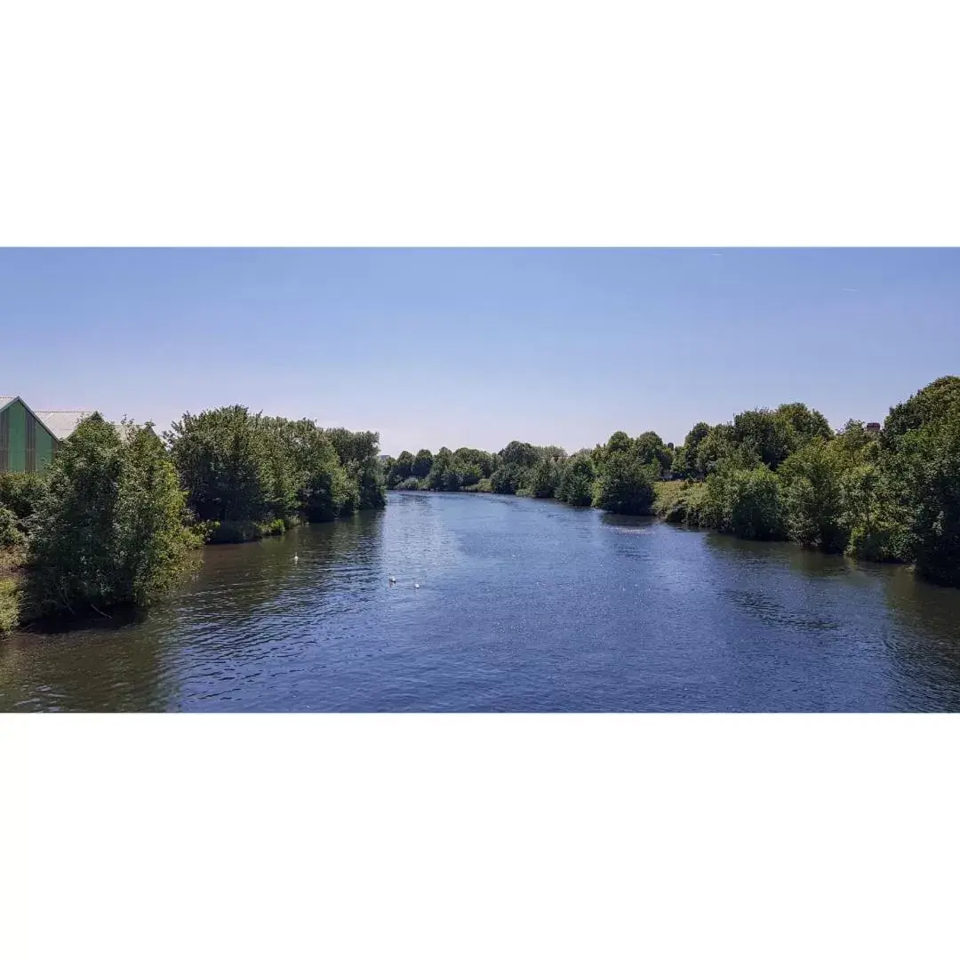 River view, Lake View in The Gwaelod y Garth Inn