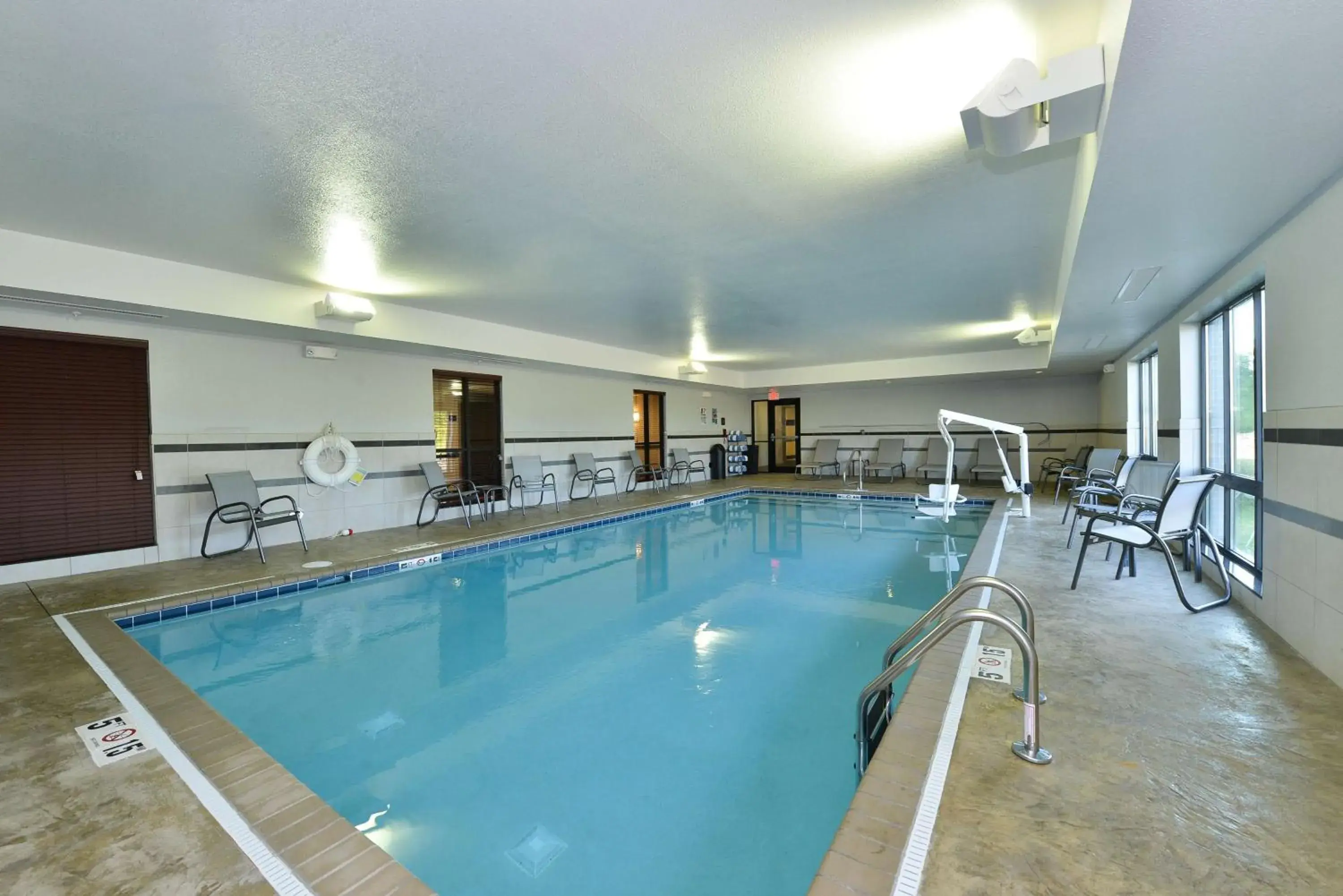 Pool view, Swimming Pool in Hampton Inn By Hilton Middletown