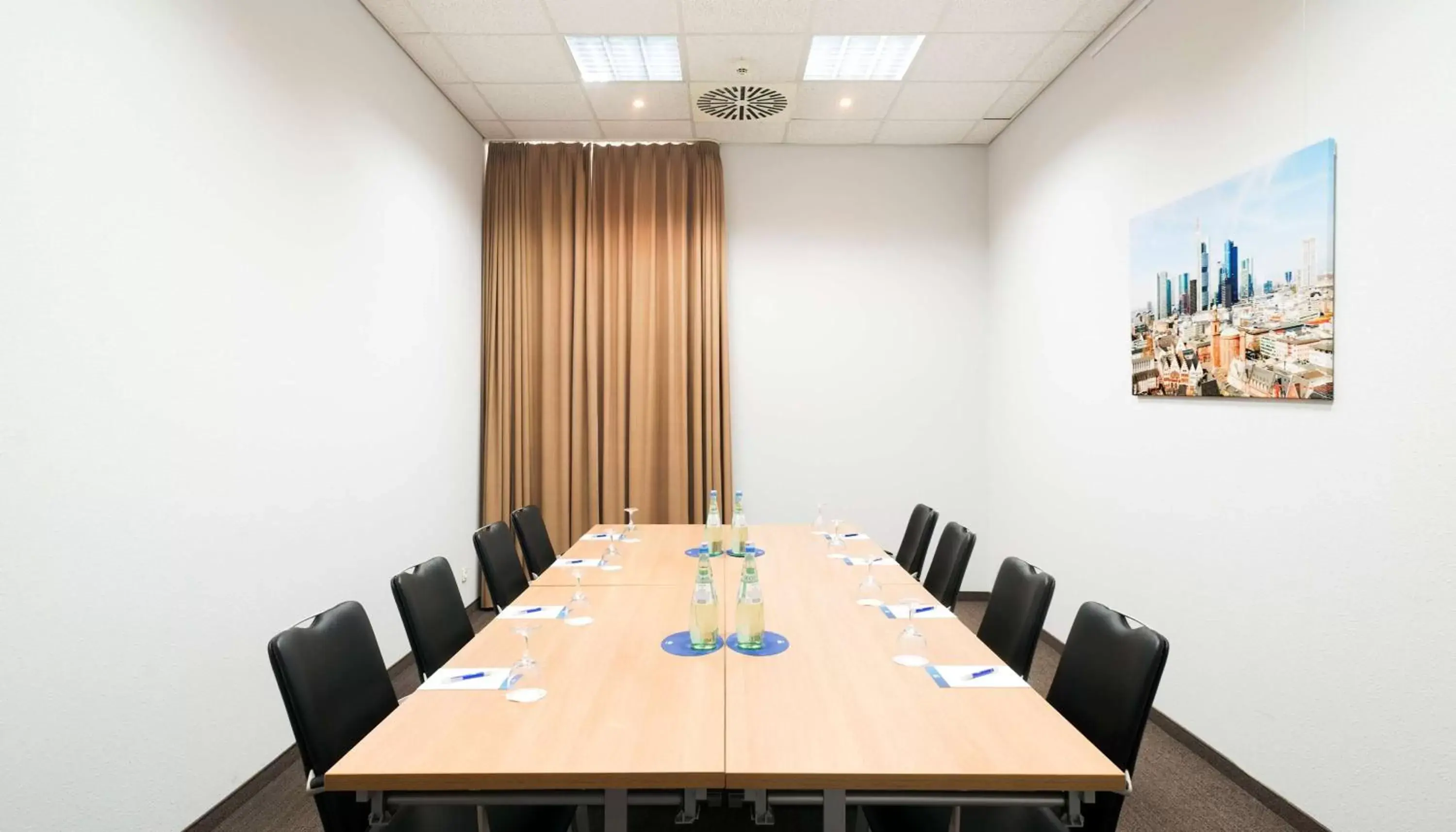 Meeting/conference room in NH Frankfurt Airport West