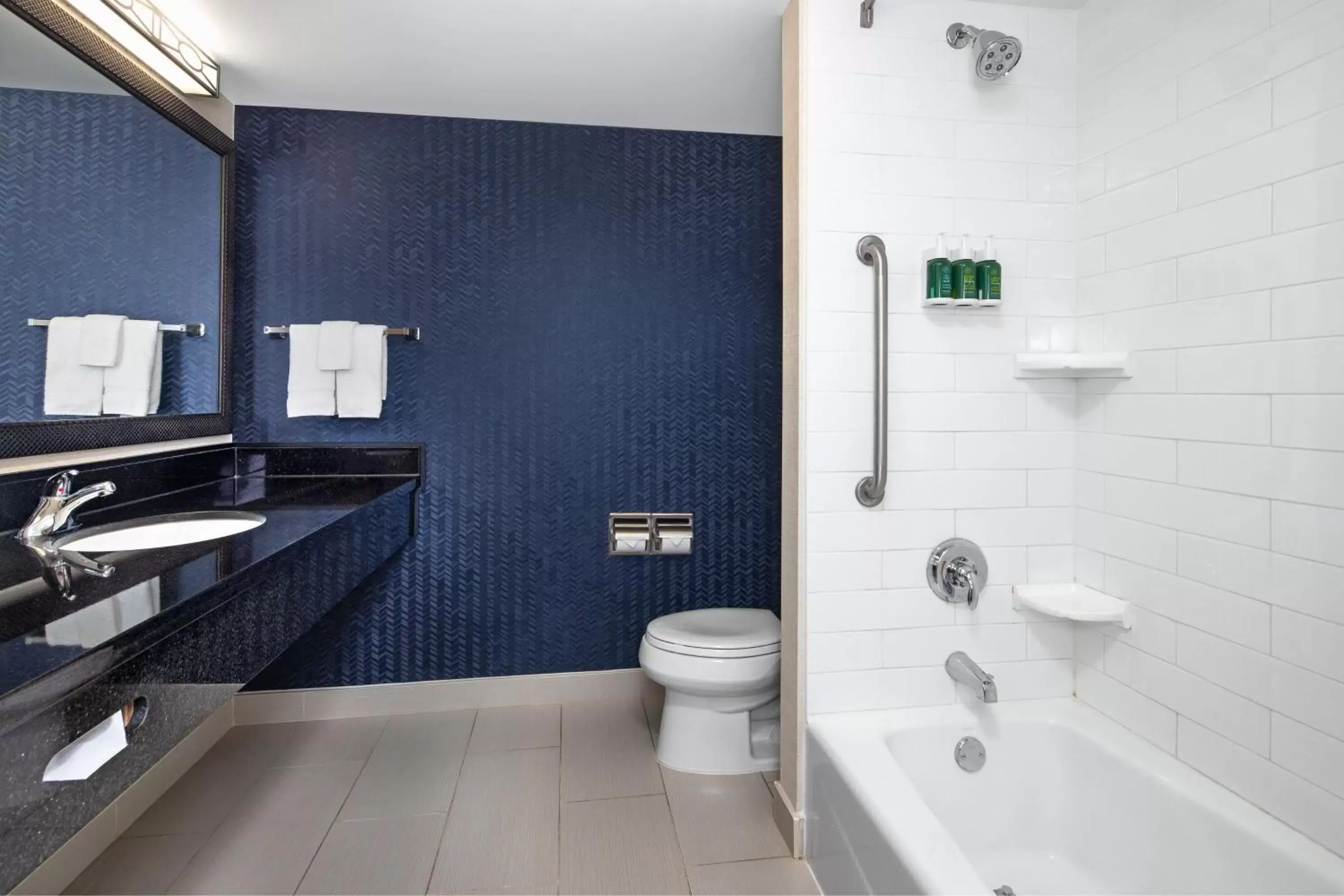 Bathroom in Fairfield Inn & Suites by Marriott Toronto Mississauga