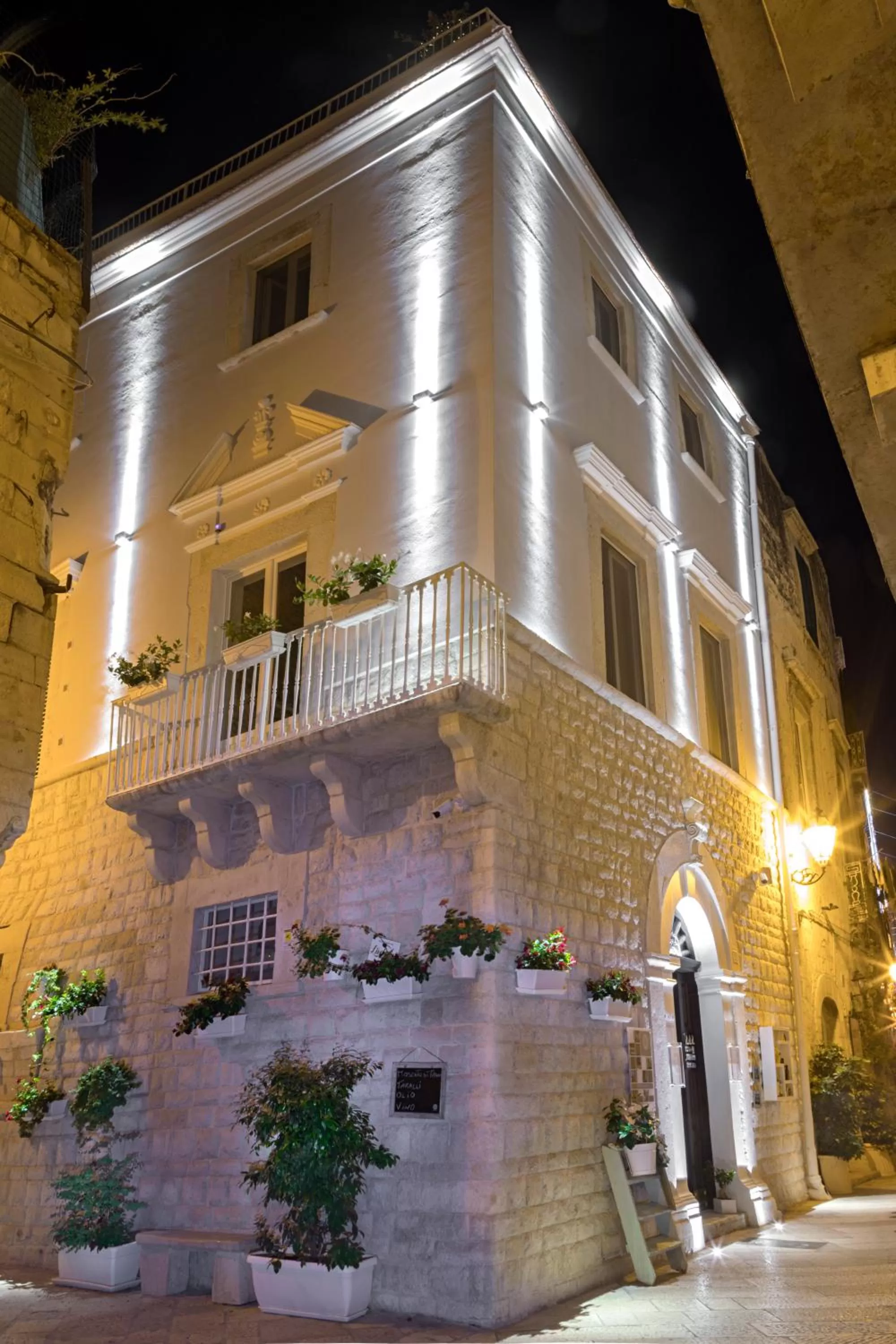 Facade/entrance, Property Building in BORGOBELTRANI