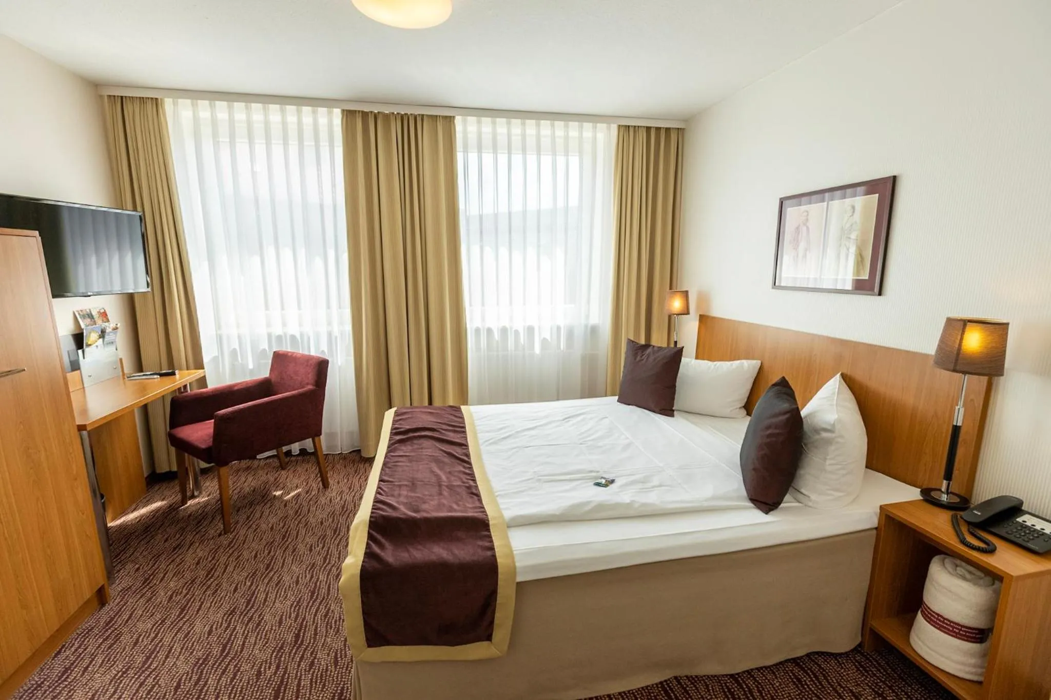 Bedroom, Bed in Comfort Hotel tom Kyle