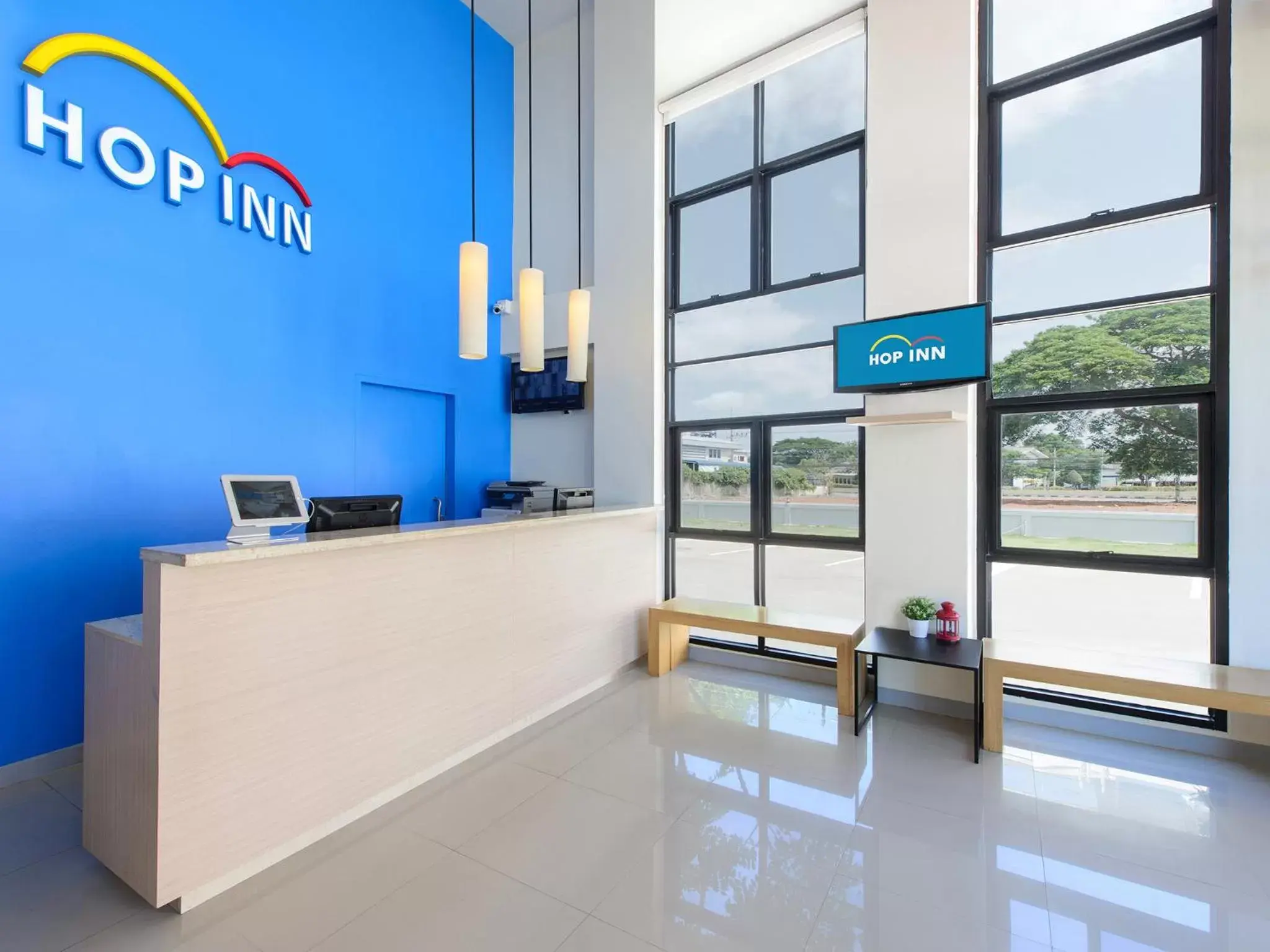Lobby or reception, Property Logo/Sign in Hop Inn Rayong