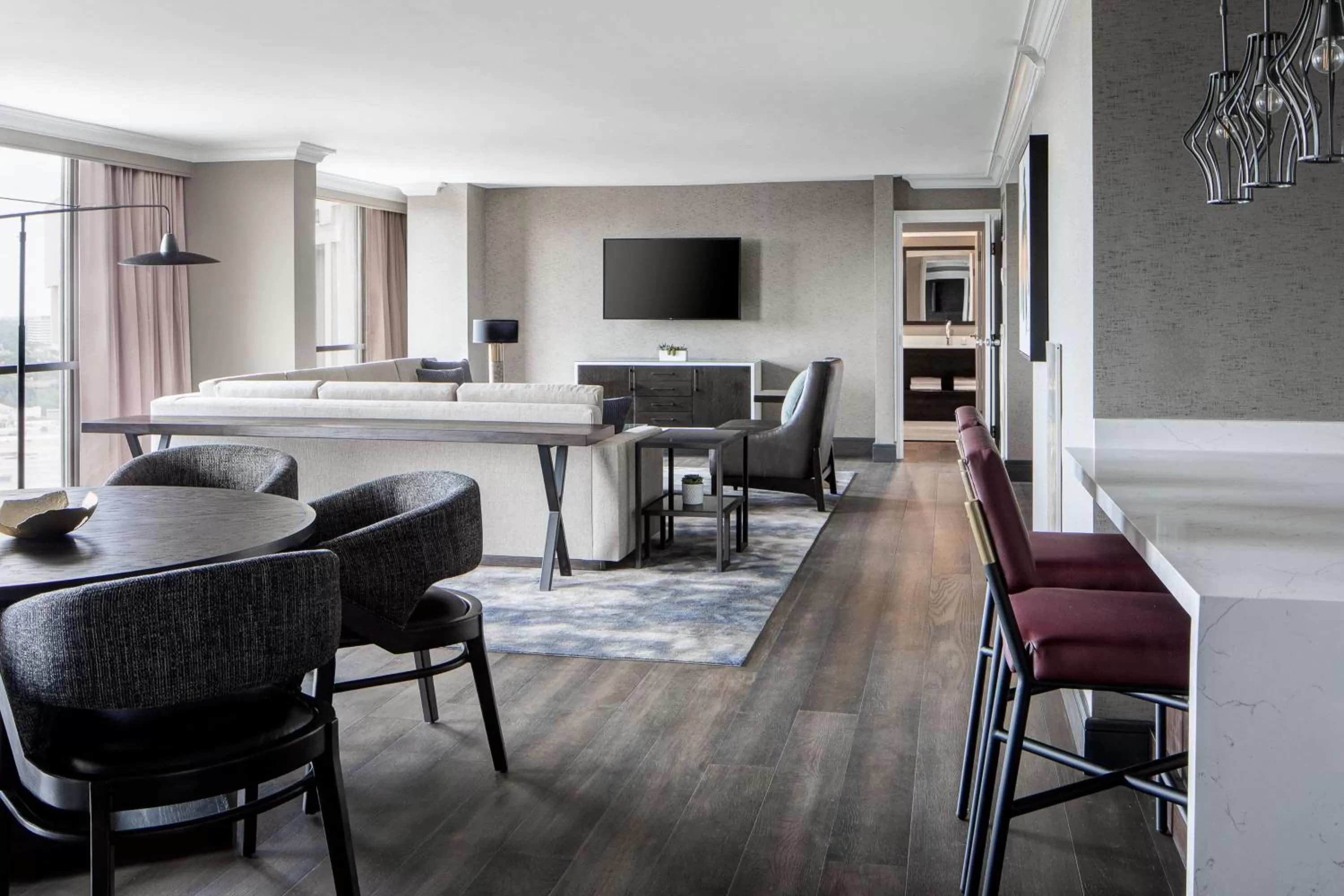 Living room in Dallas-Addison Marriott Quorum by the Galleria