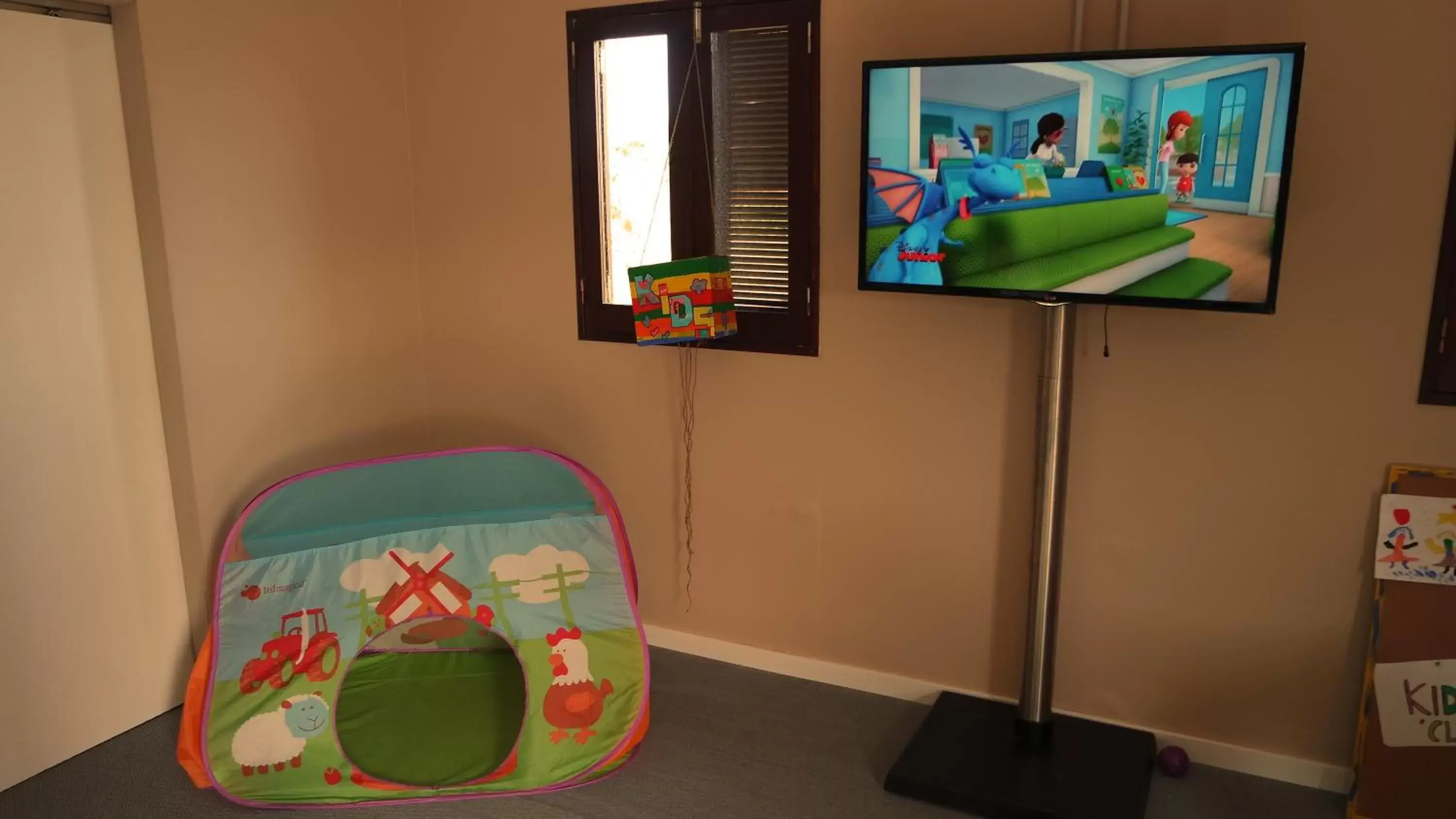 Kids's club, TV/Entertainment Center in NAU Morgado Golf & Country Club