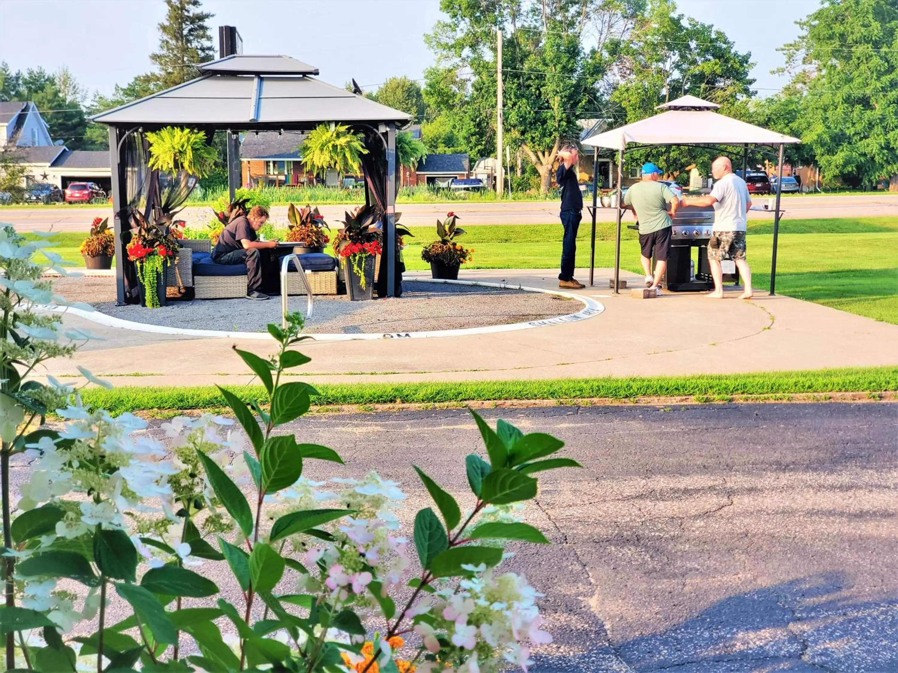 Restaurant/places to eat in Knights Inn Colonial Fireside Inn Restaurant/places to eat in Knights Inn Colonial Fireside Inn