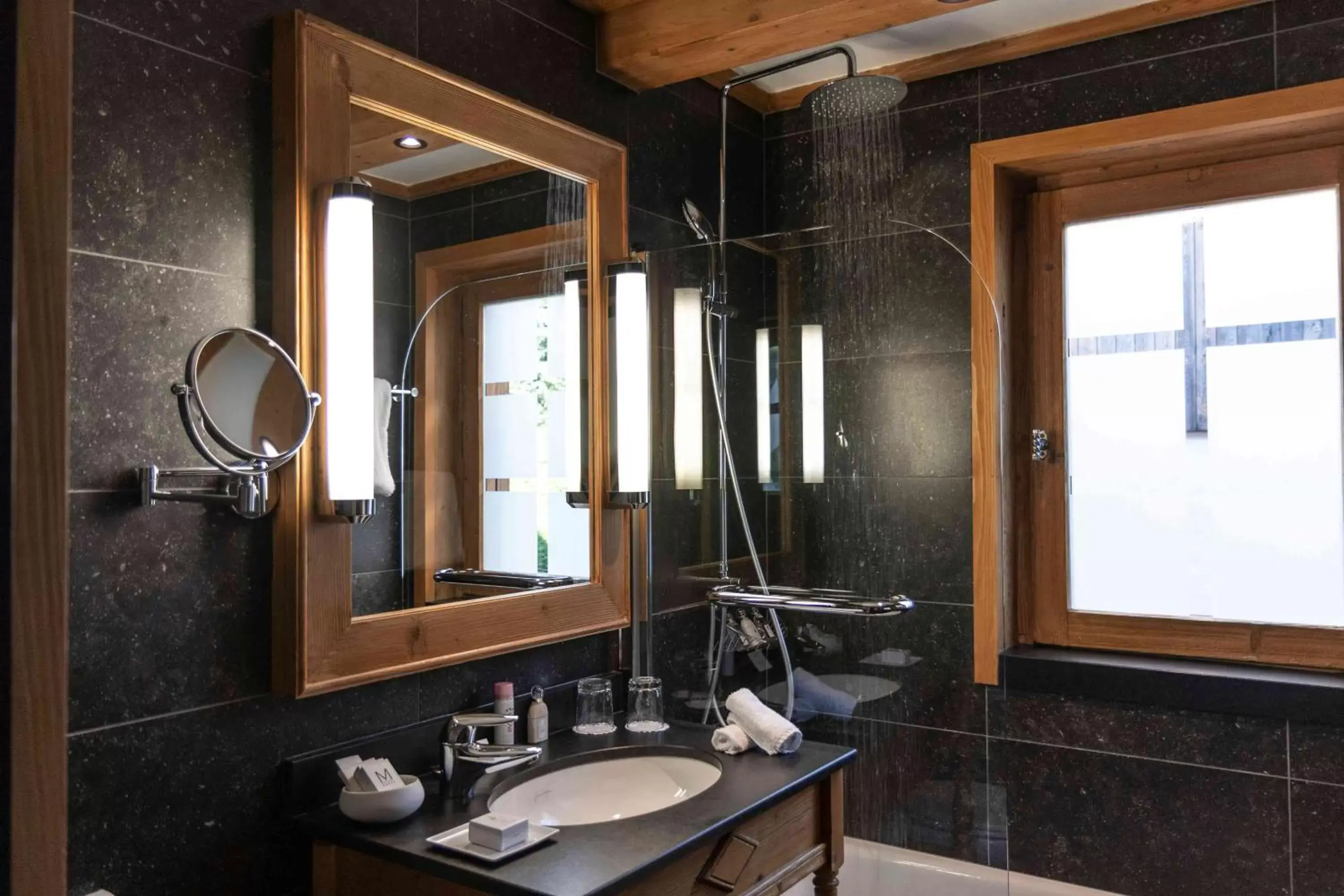 Bedroom, Bathroom in M de Megève