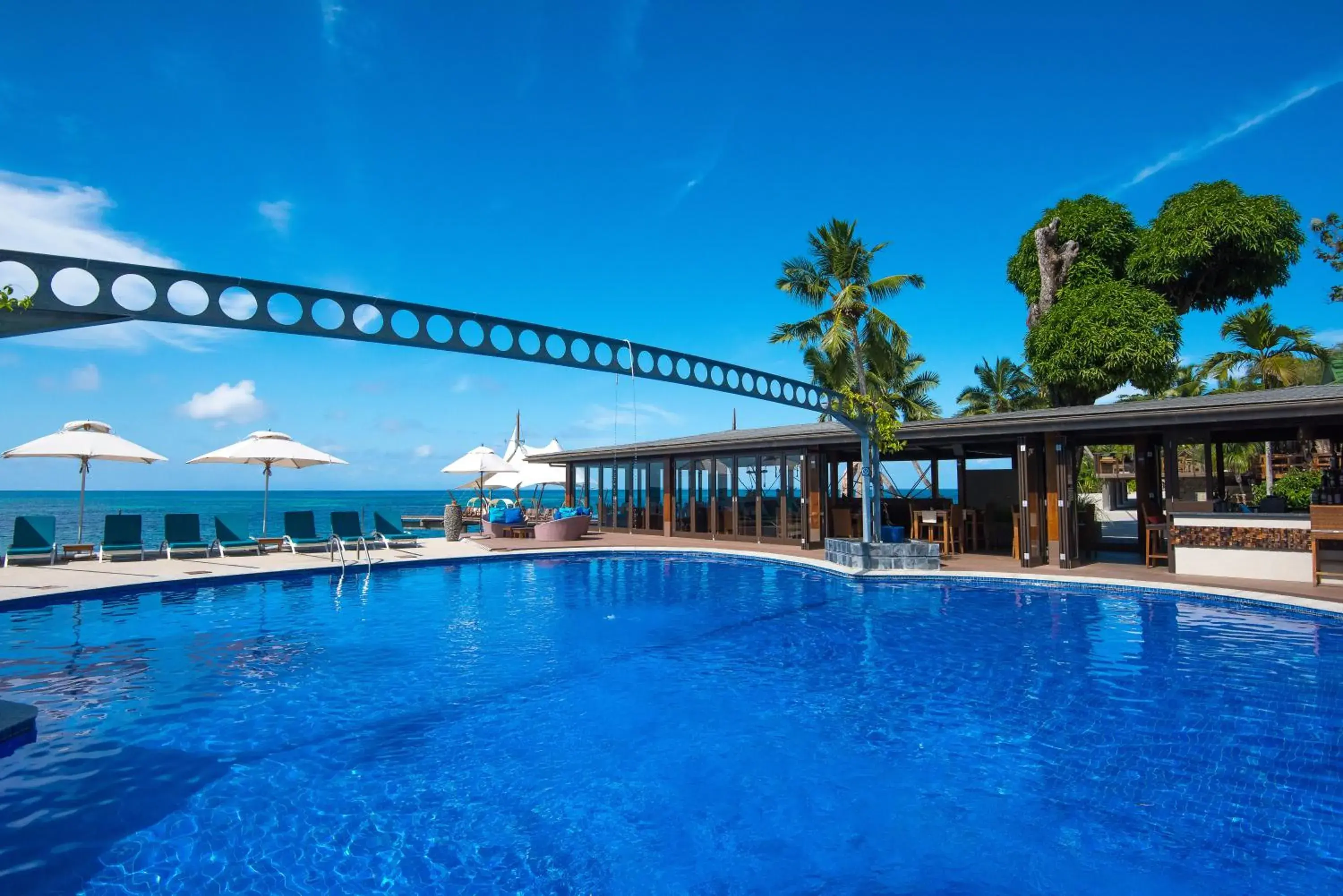 Property building in Coco de Mer Hotel and Black Parrot Suites Property building in Coco de Mer Hotel and Black Parrot Suites