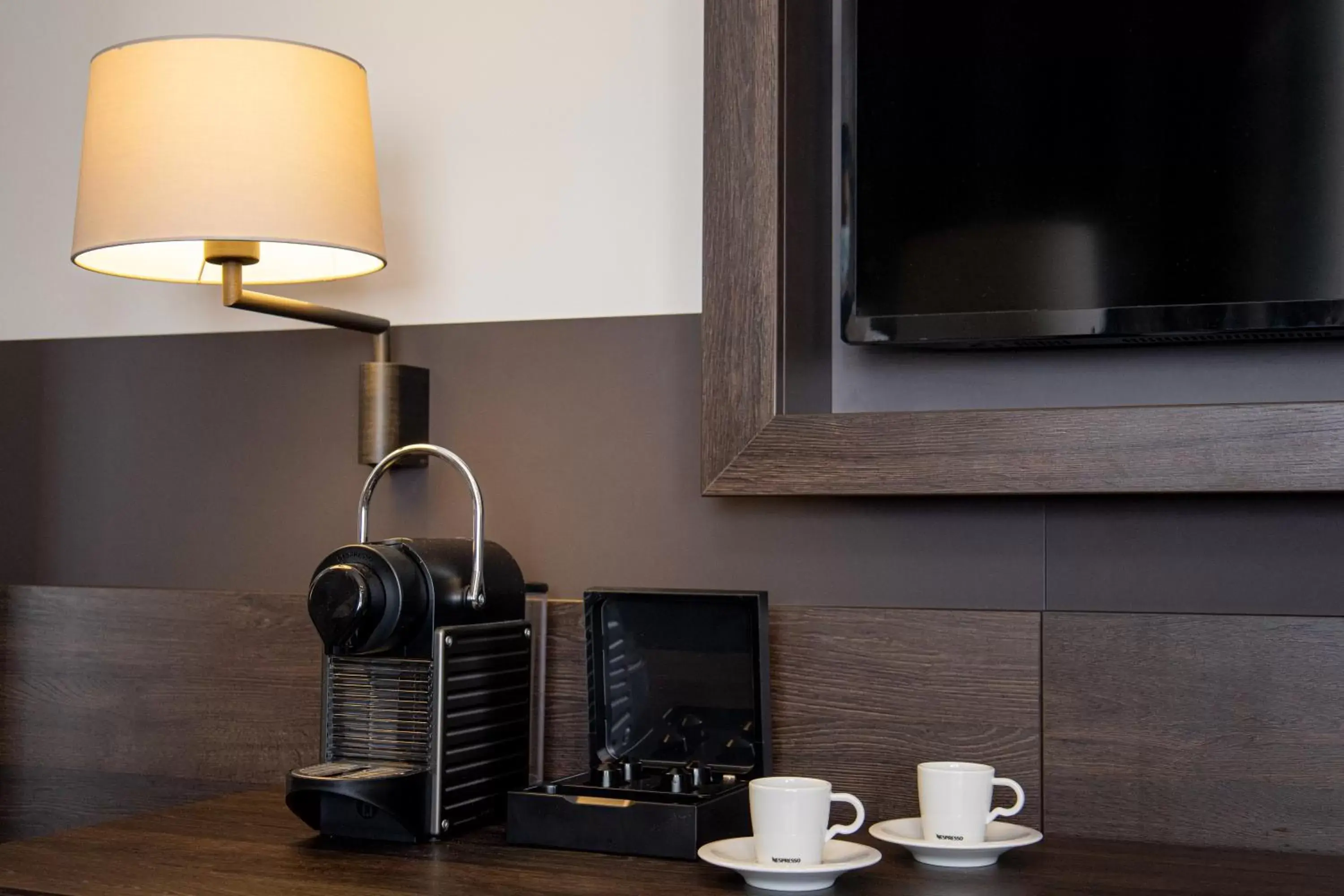 Coffee/tea facilities, TV/Entertainment Center in Hotel Essener Hof; Sure Hotel Collection by Best Western