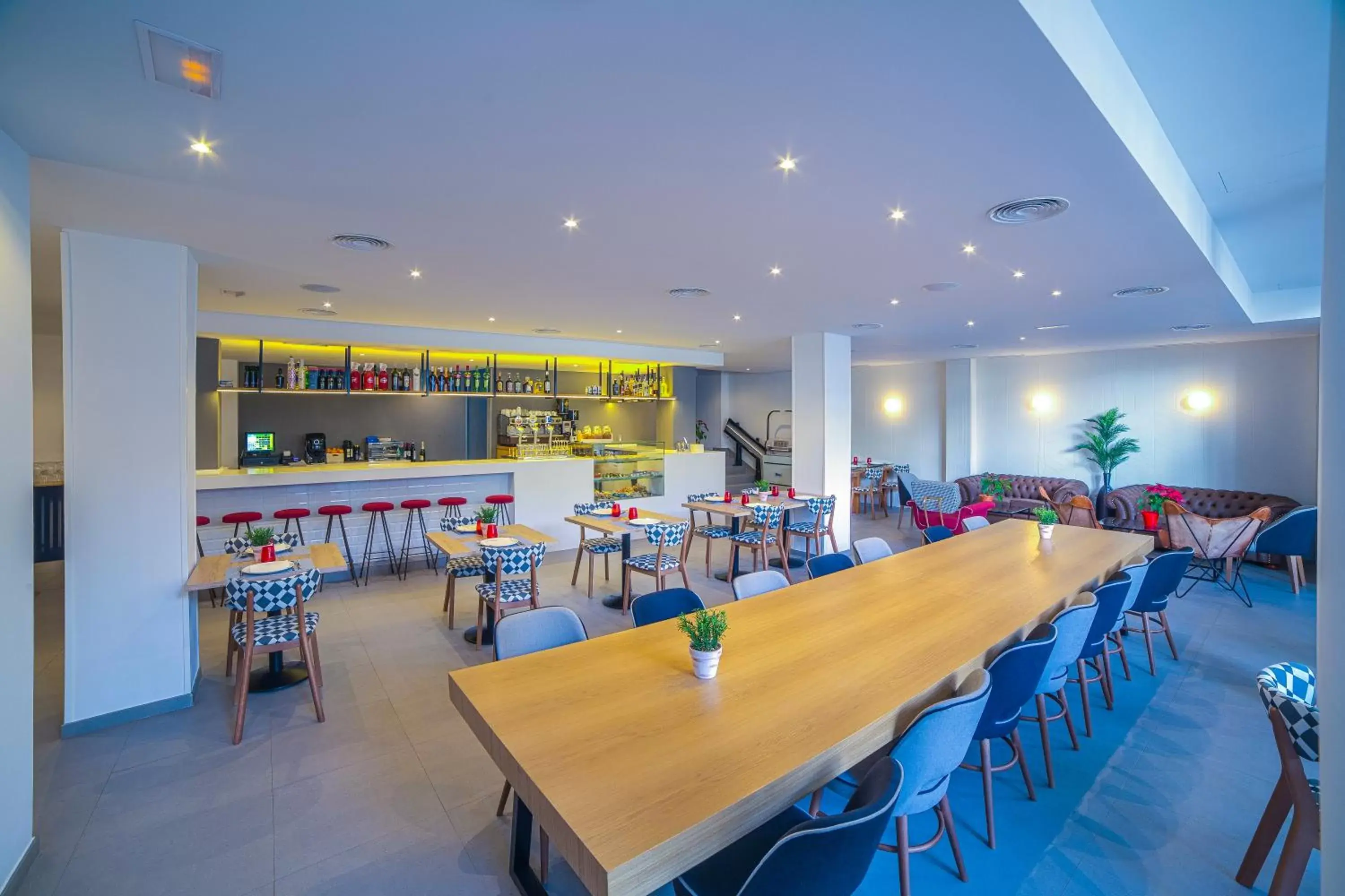 Lounge or bar in Hospedium Hotel Cañitas Maite Gastronómico Lounge or bar in Hospedium Hotel Cañitas Maite Gastronómico