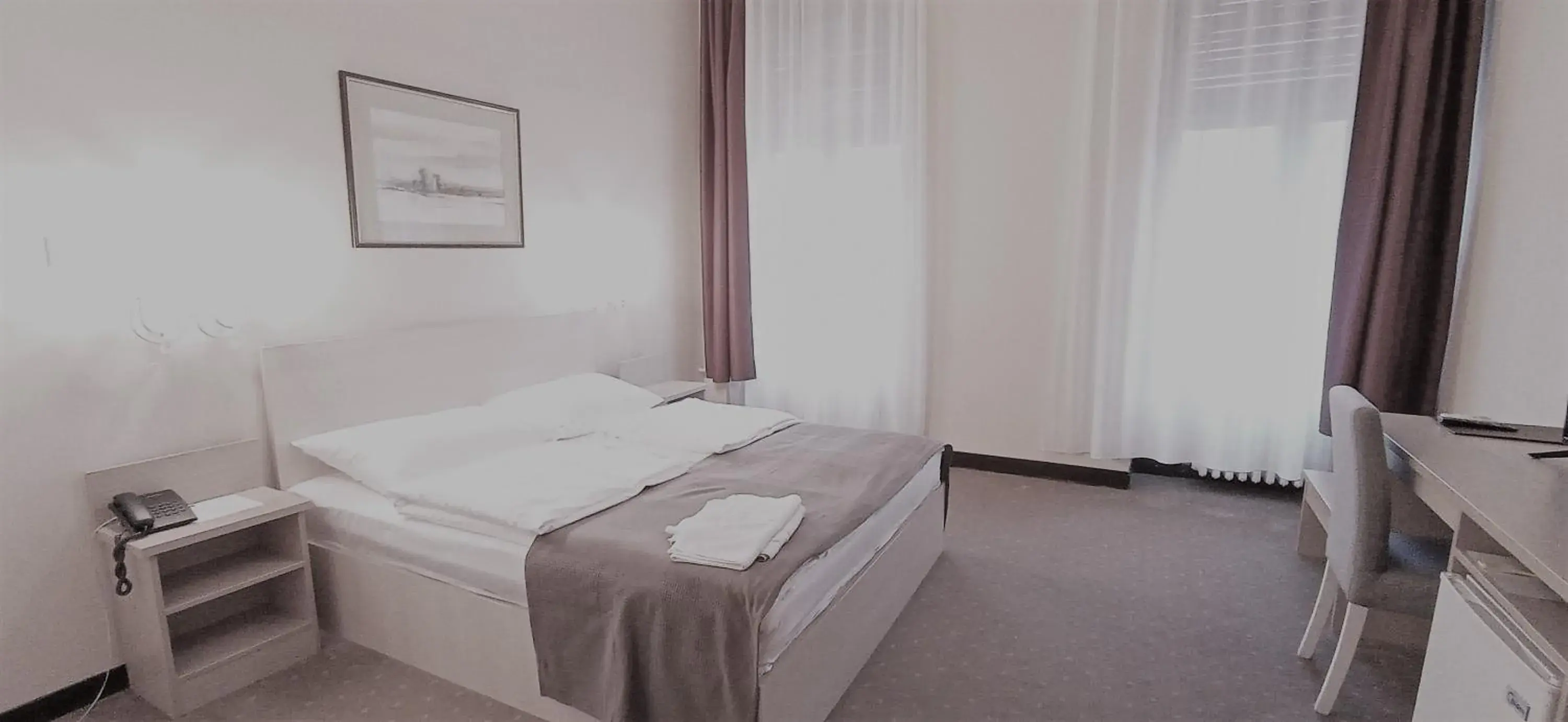 Bedroom, Bed in Hotel Vojvodina